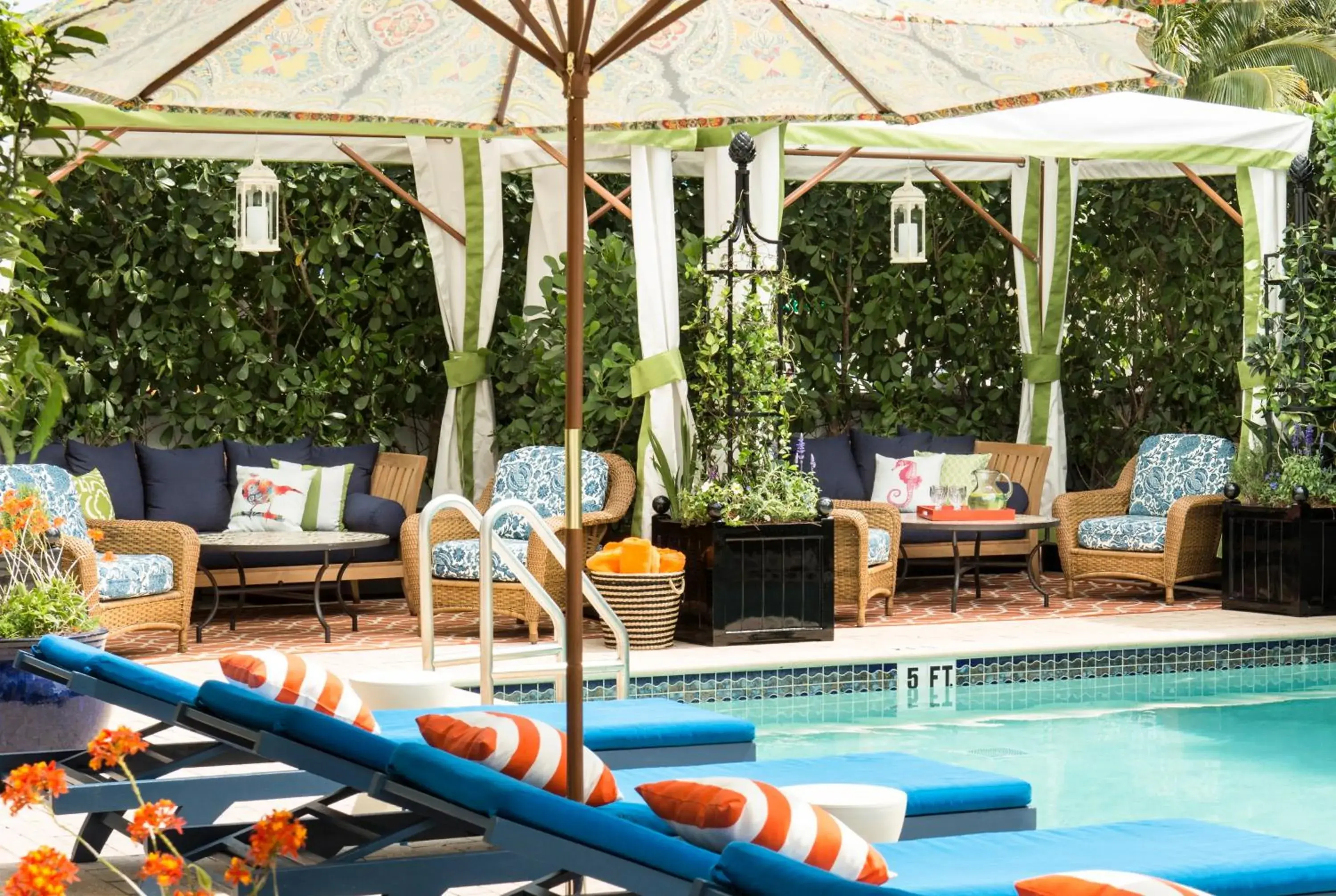 Swimming pool in Circa 39 Miami Beach Swimming pool in Circa 39 Miami Beach