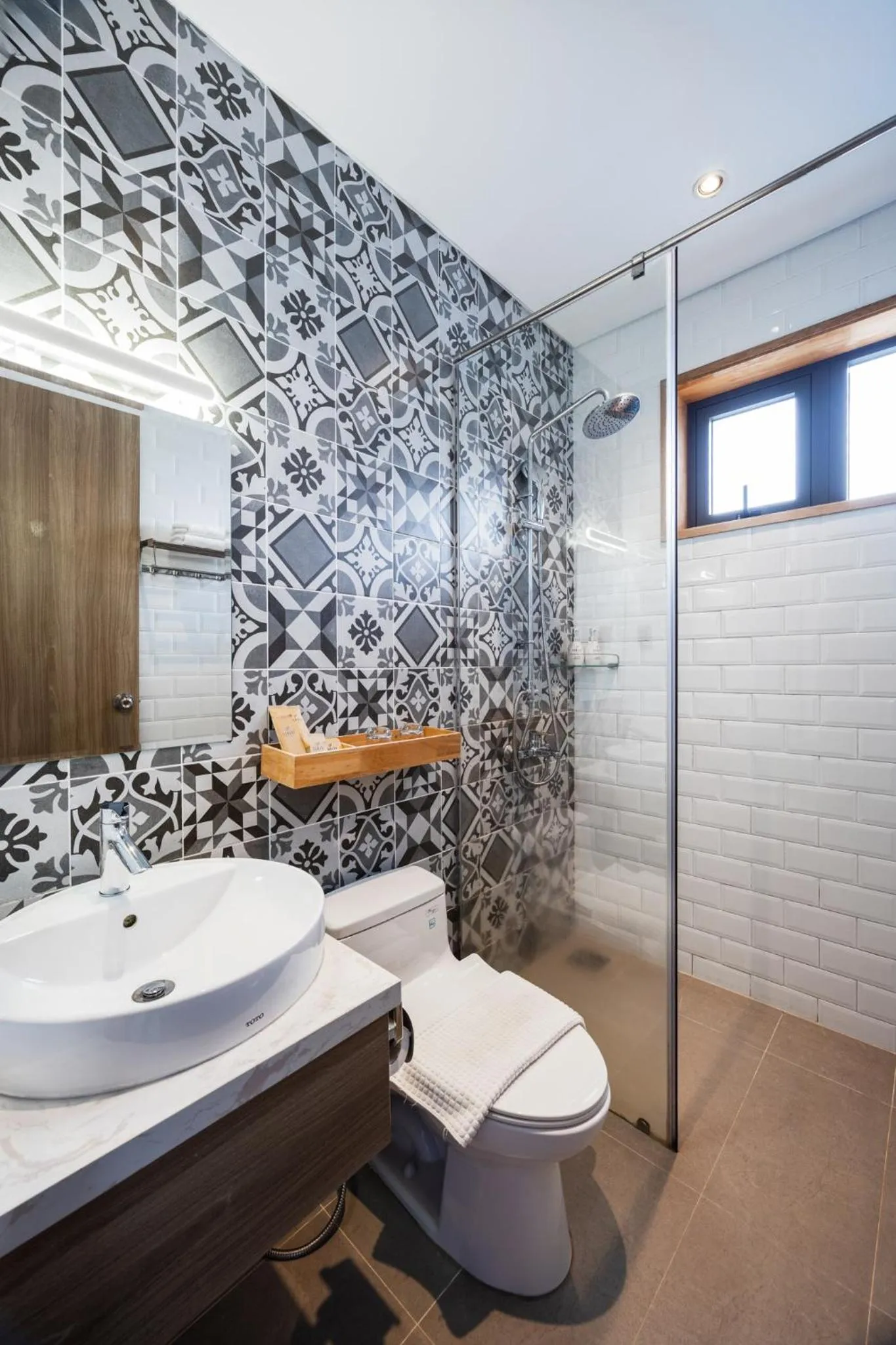 Bathroom in Canary Dalat Hotel