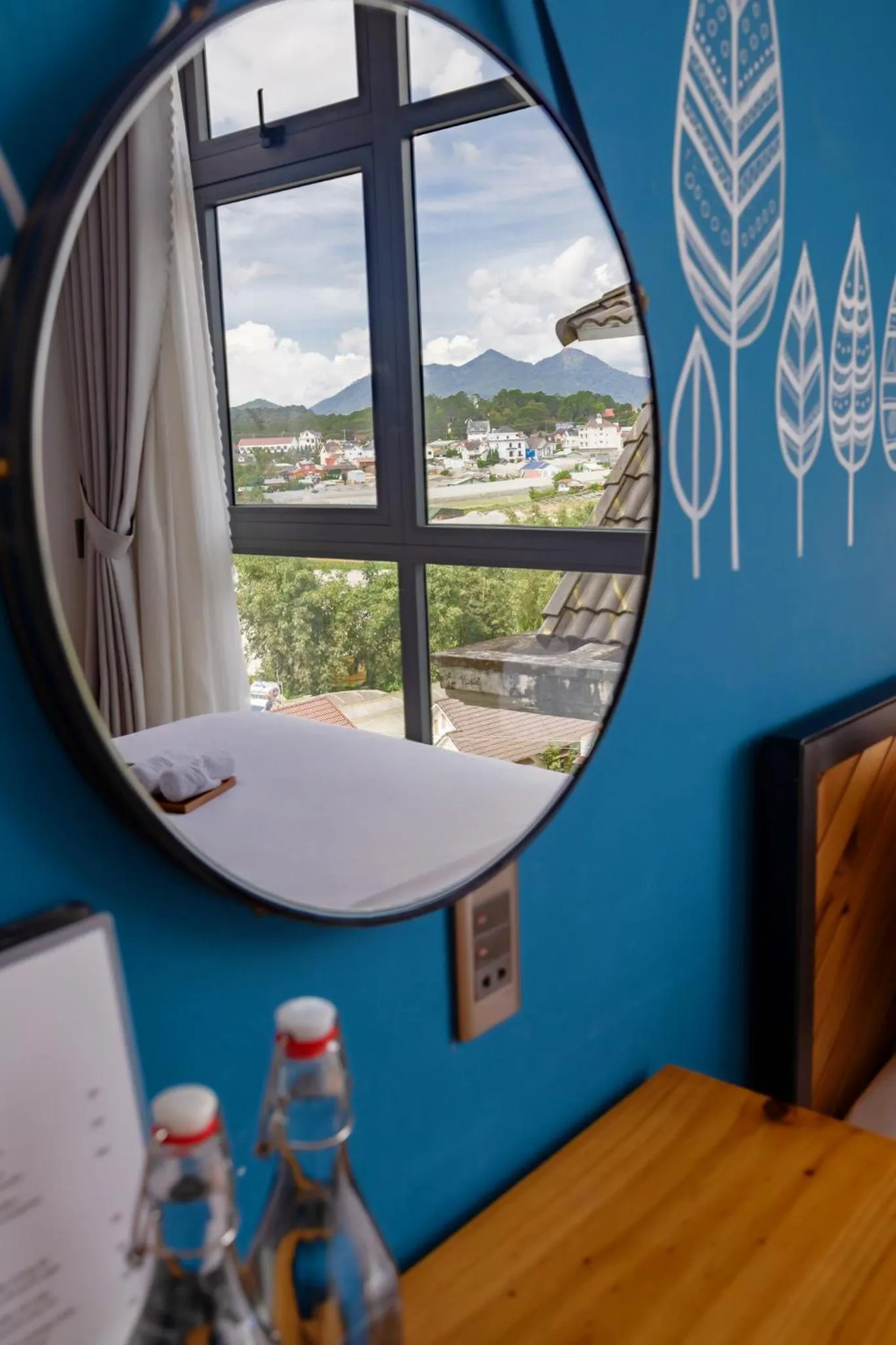 Mountain view, Bed in Canary Dalat Hotel