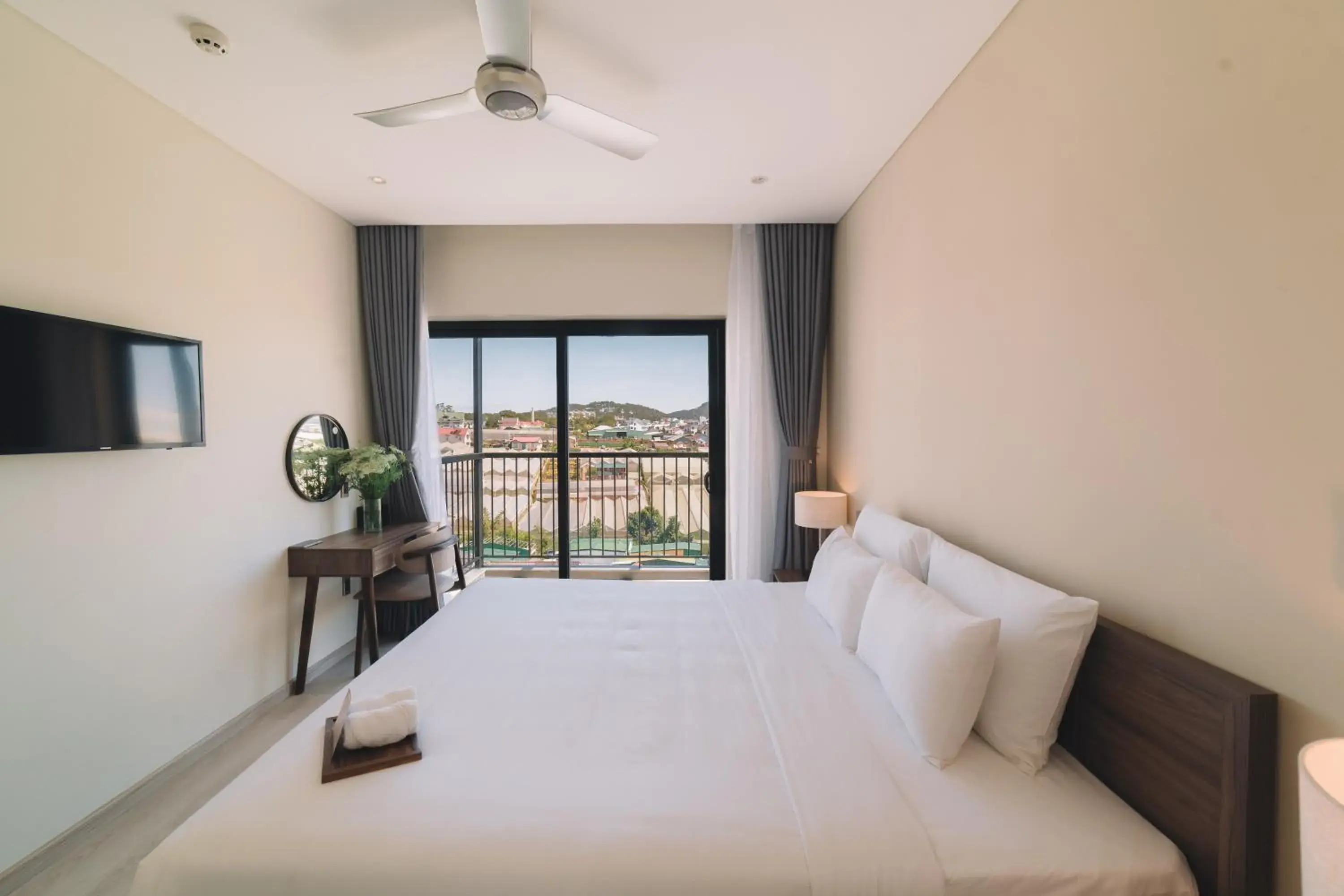 Bed in Canary Dalat Hotel Bed in Canary Dalat Hotel