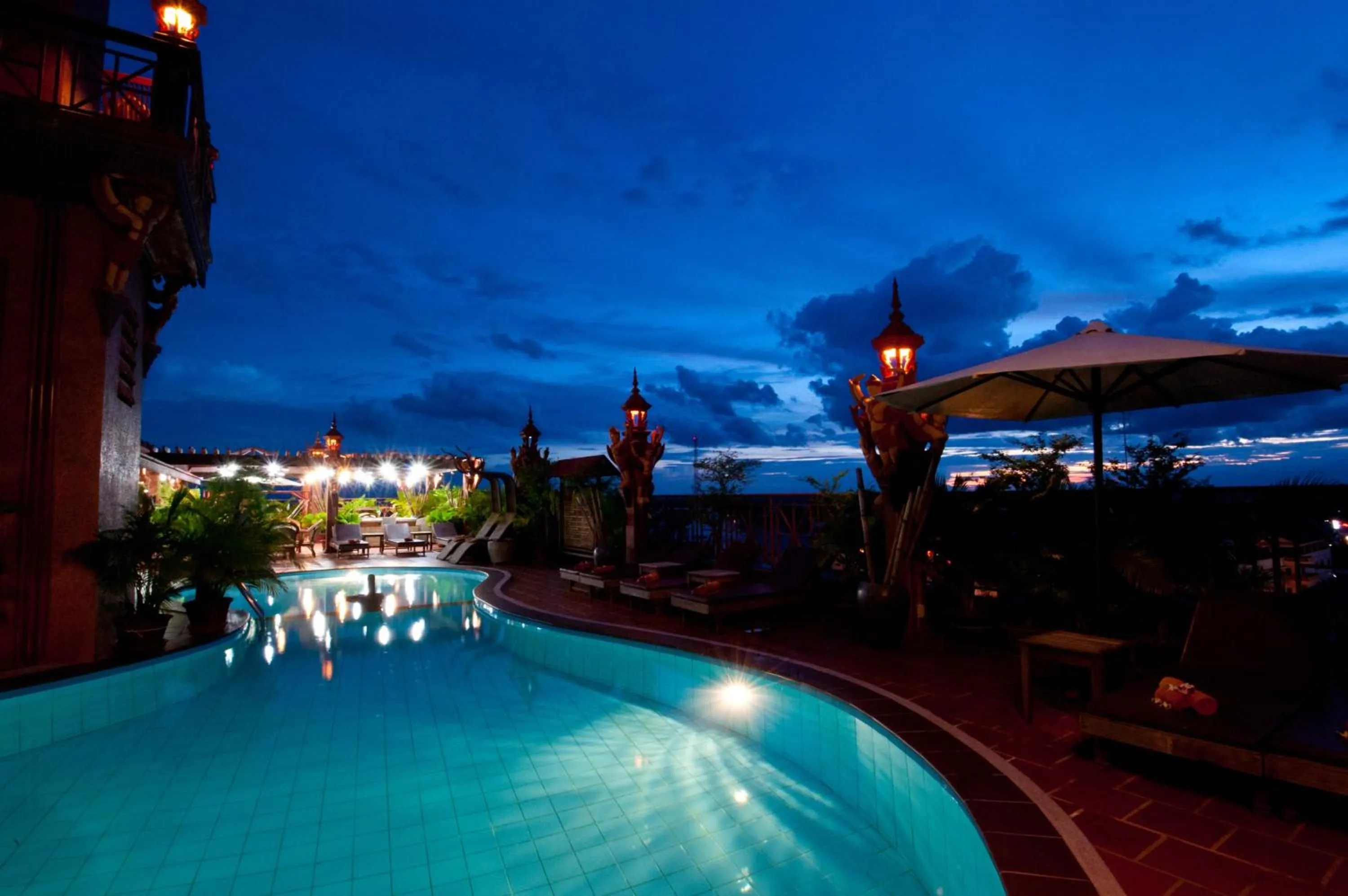 Swimming pool in Okay Guesthouse Siem Reap