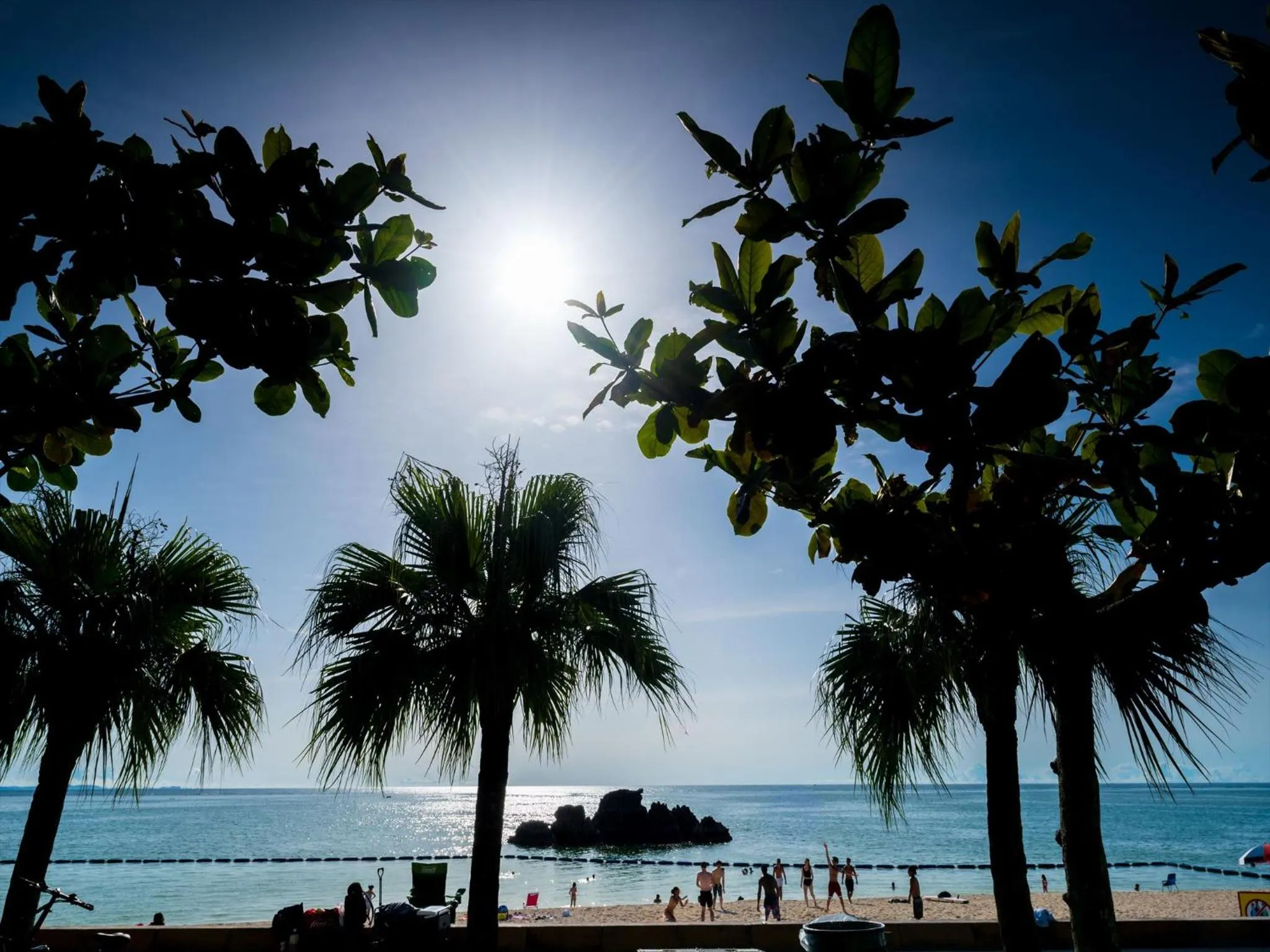 Nearby landmark in Hotel Sunset American