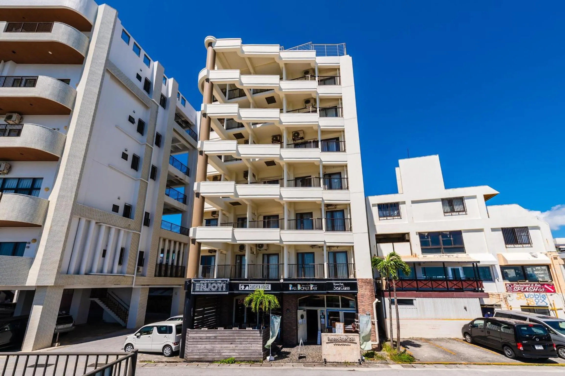 Property building in Hotel Sunset American