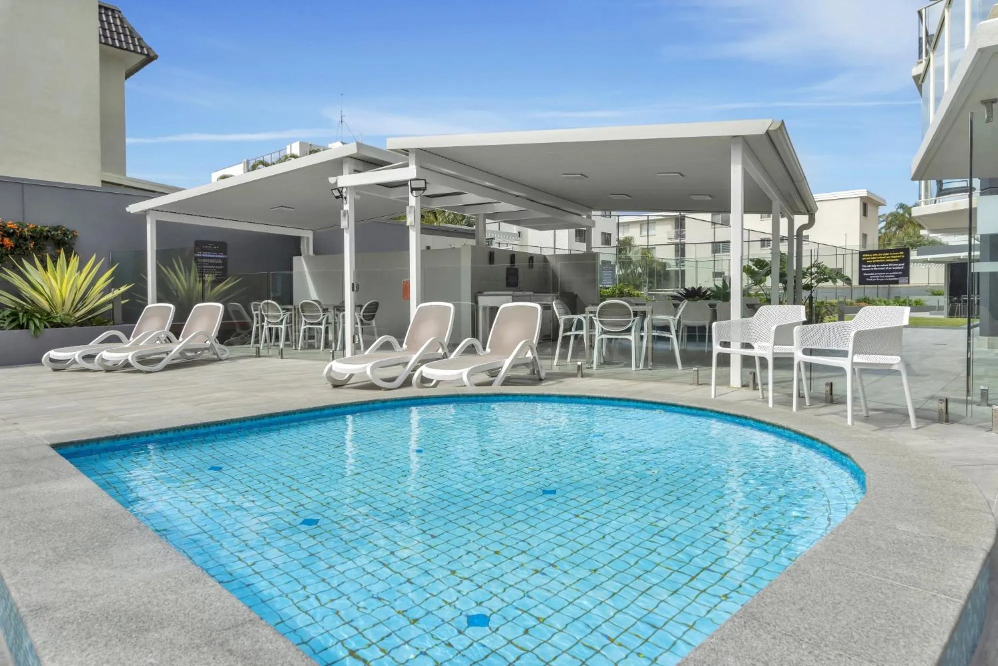 Swimming pool in Catalina Resort