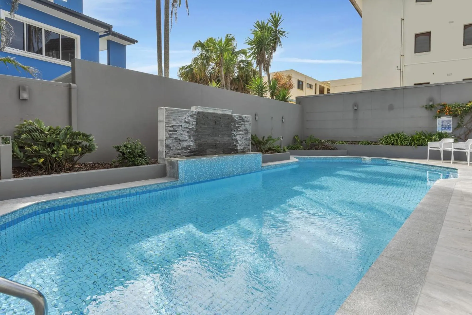 Swimming pool in Catalina Resort