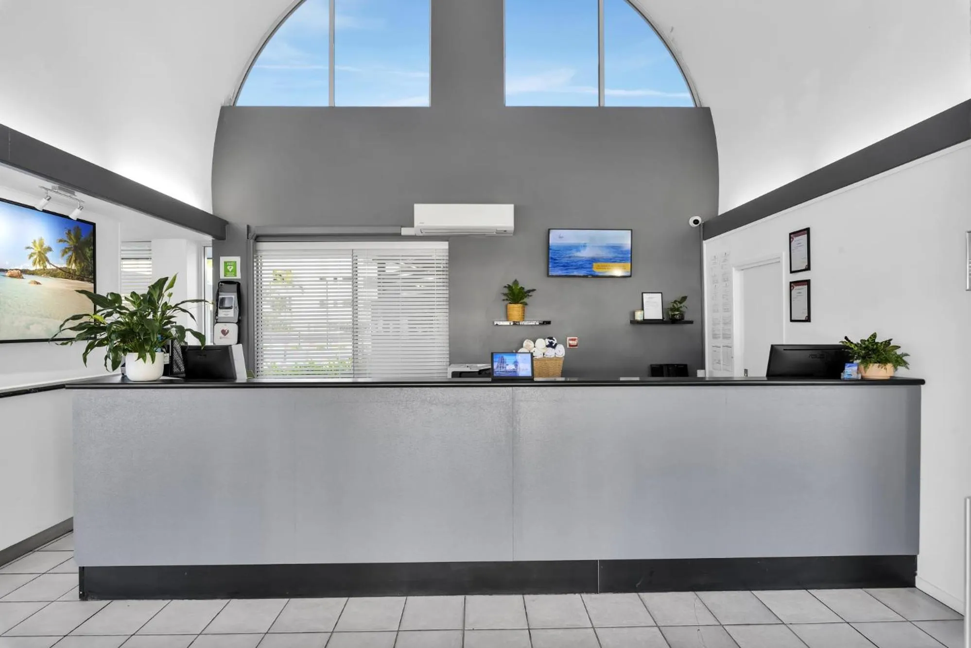 Lobby or reception in Catalina Resort