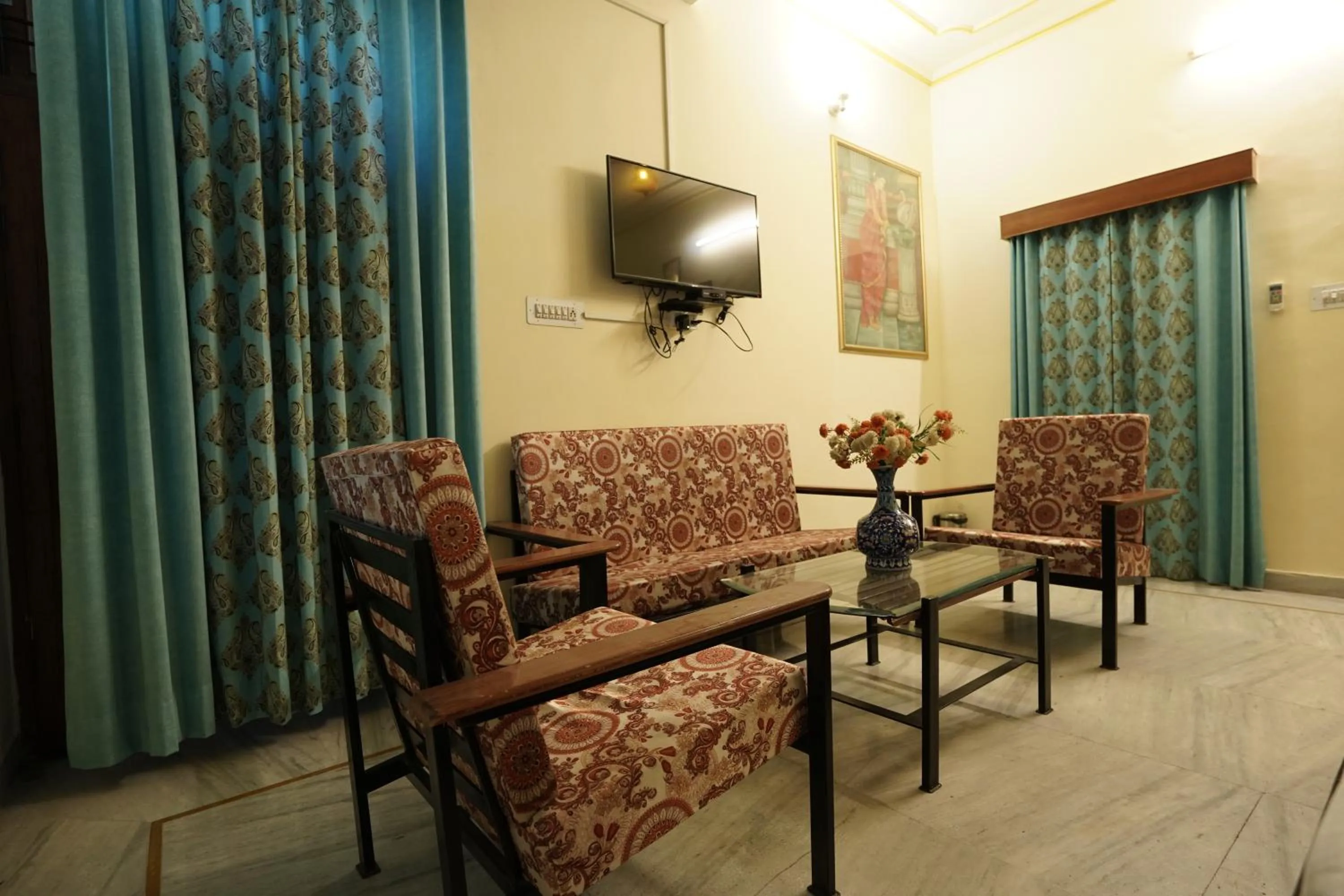 Seating area in Hotel Radoli House - A Heritage Hotel