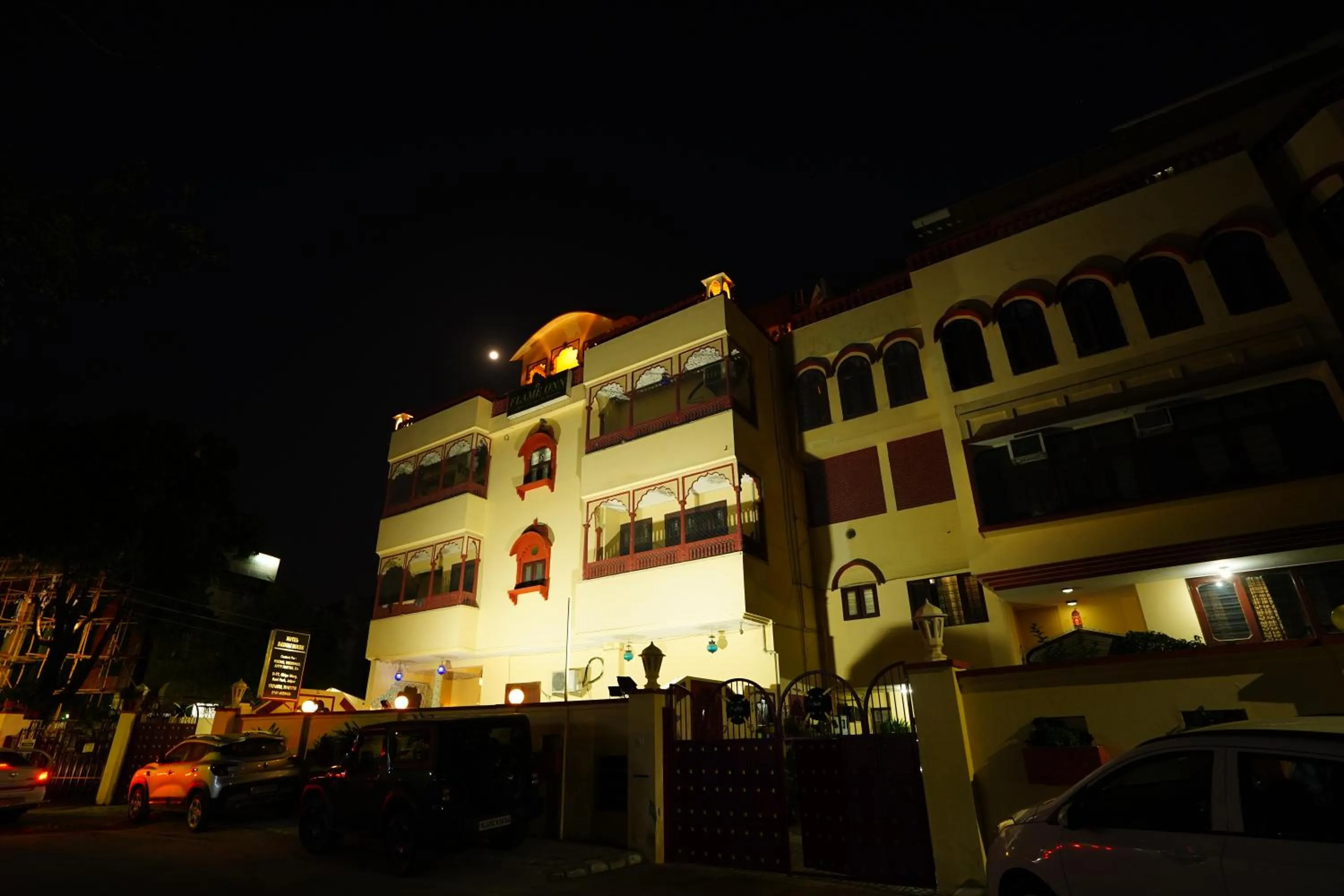 Property building in Hotel Radoli House - A Heritage Hotel
