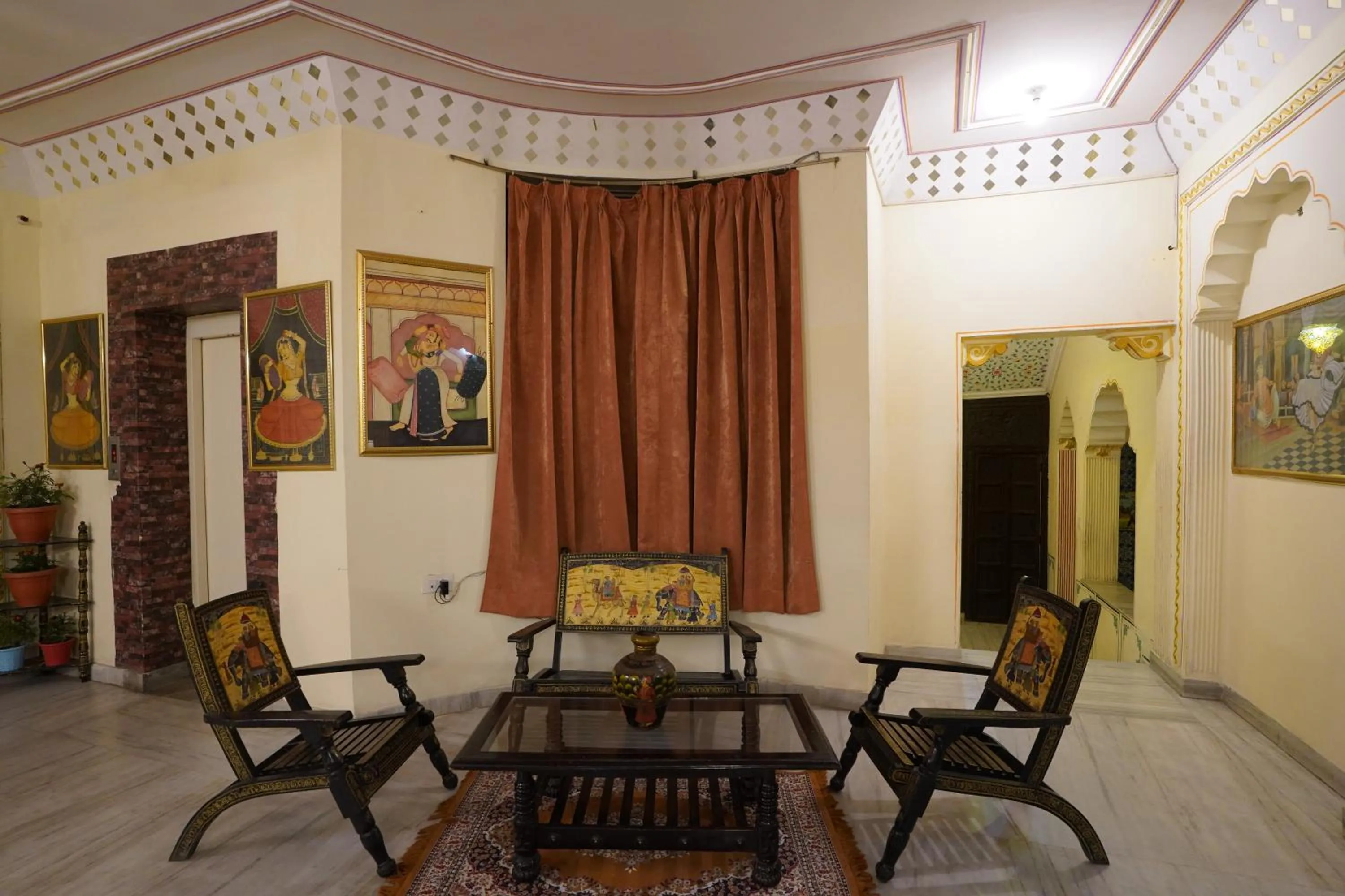 Seating area in Hotel Radoli House - A Heritage Hotel