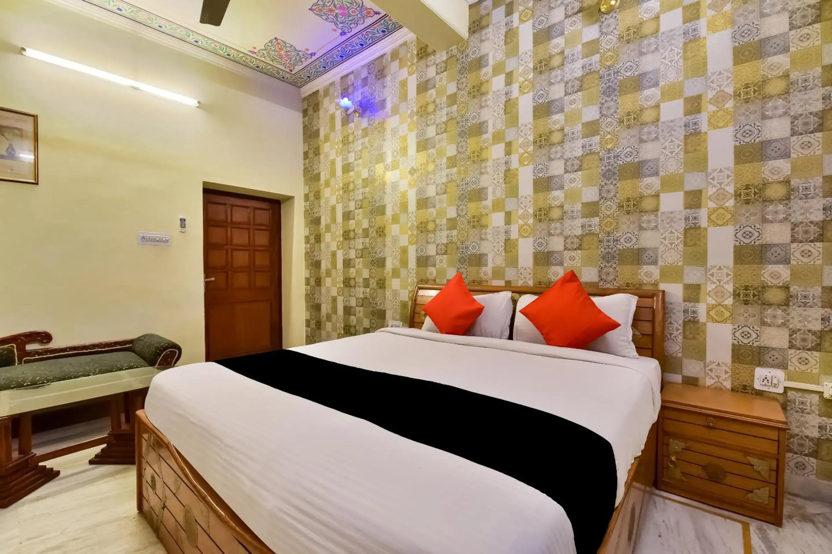 Bedroom, Bed in Hotel Radoli House - A Heritage Hotel Bedroom, Bed in Hotel Radoli House - A Heritage Hotel