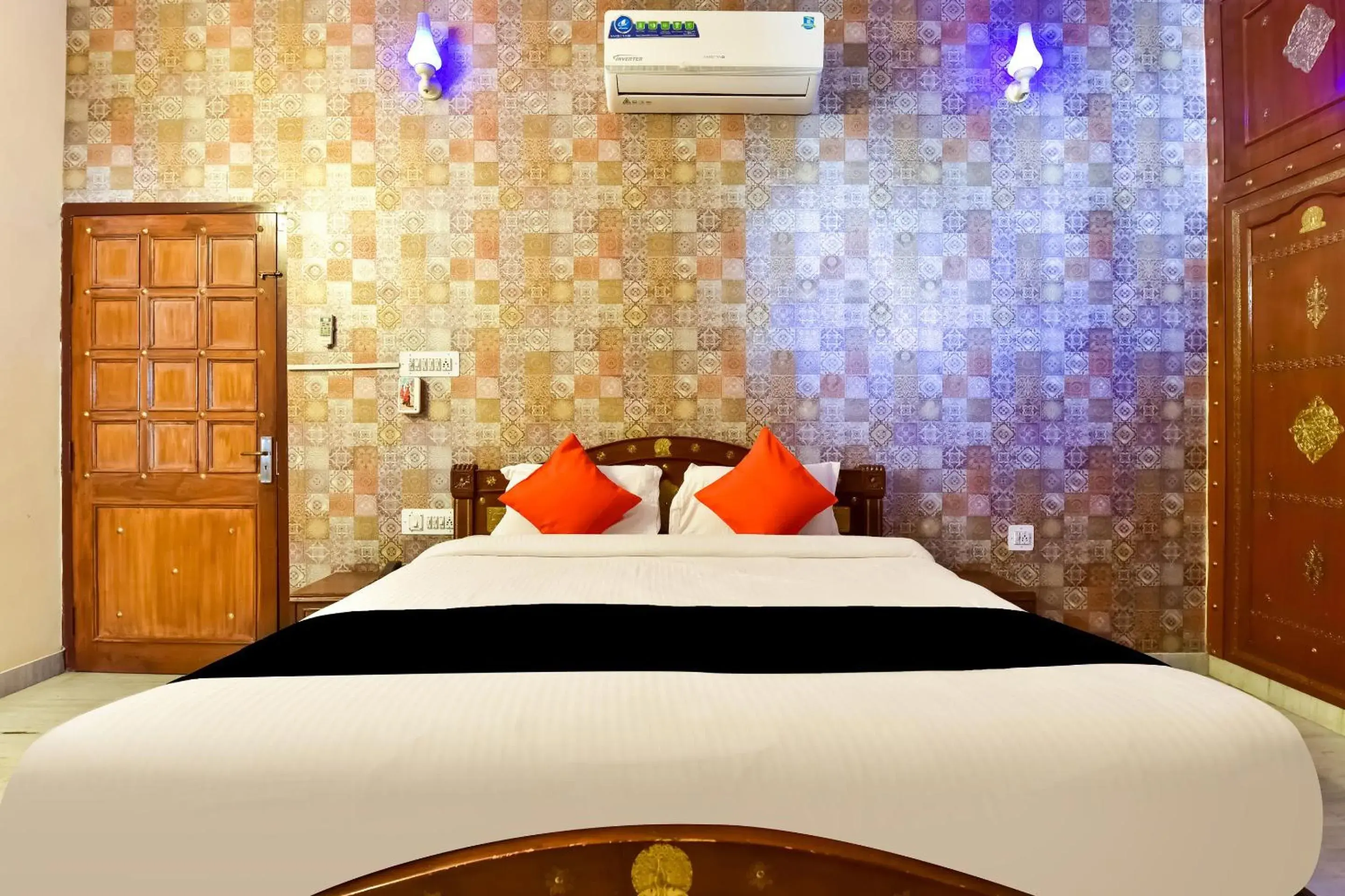 Bedroom, Bed in Hotel Radoli House - A Heritage Hotel Bedroom, Bed in Hotel Radoli House - A Heritage Hotel