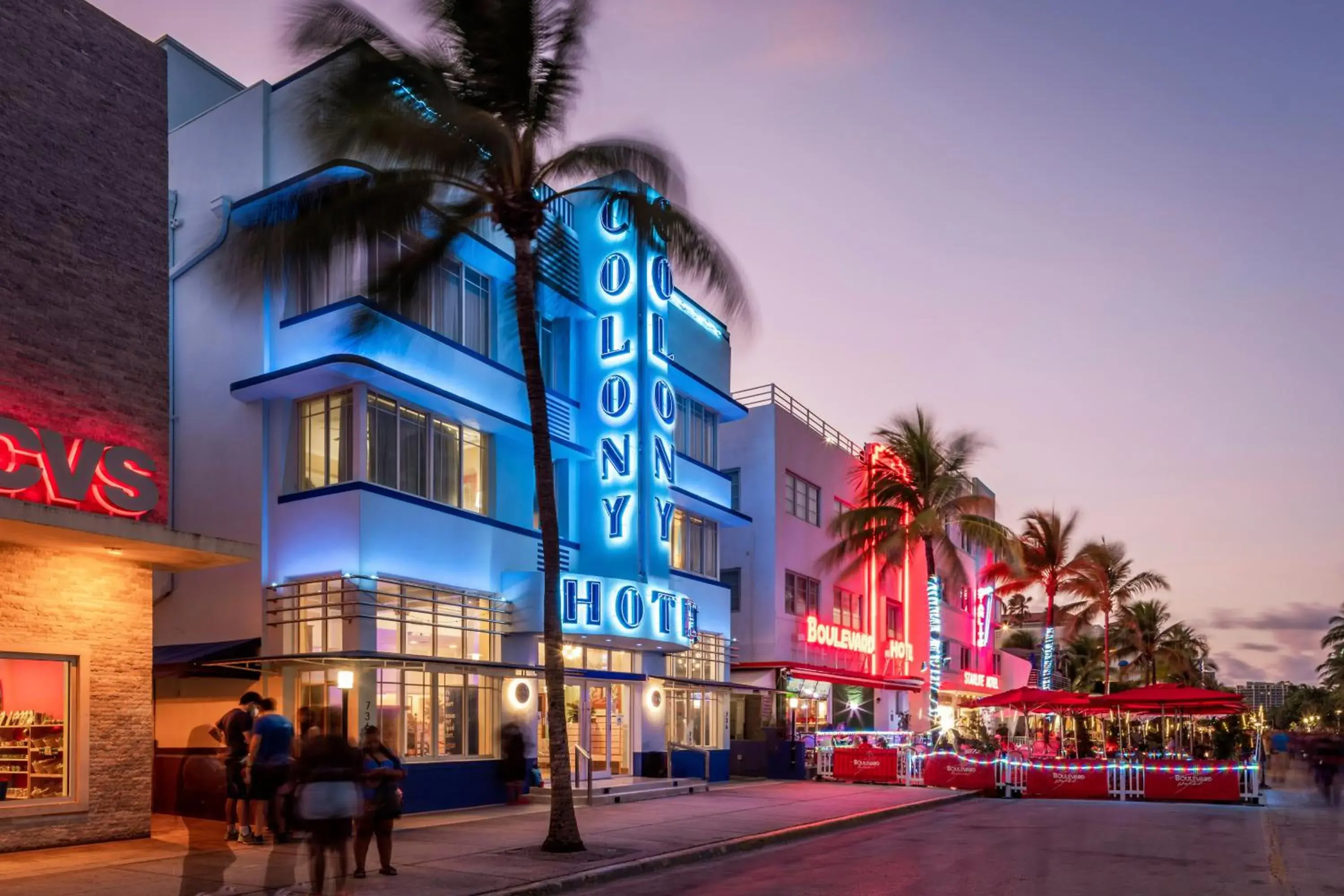 Property building in Colony Hotel Property building in Colony Hotel