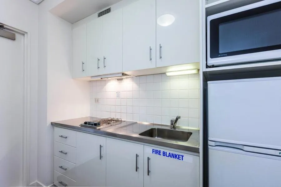 Kitchen/Kitchenette in Couran Cove Island Resort