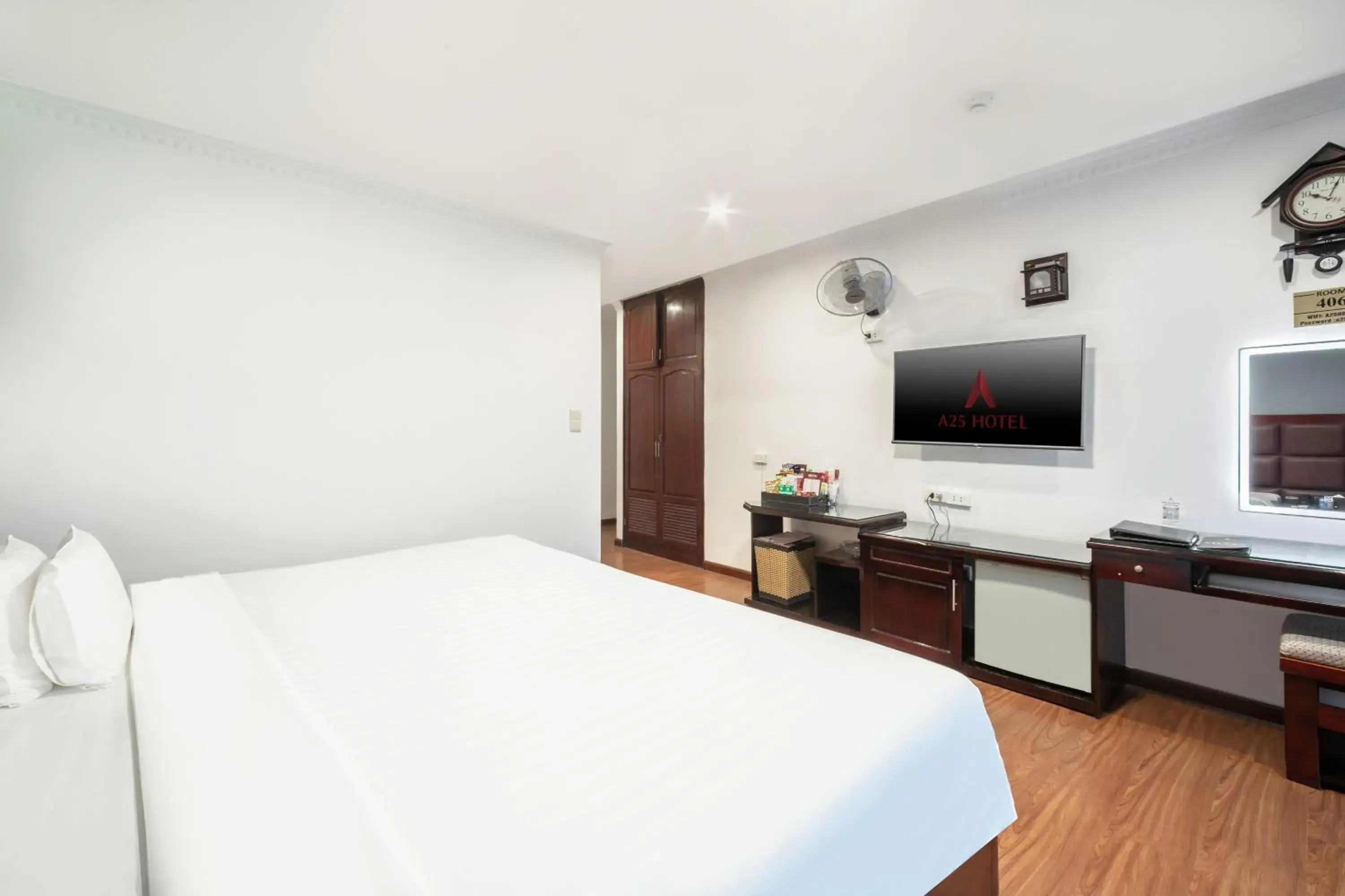 Bedroom, Bed in A25 Hotel - 61 Lương Ngọc Quyến Bedroom, Bed in A25 Hotel - 61 Lương Ngọc Quyến
