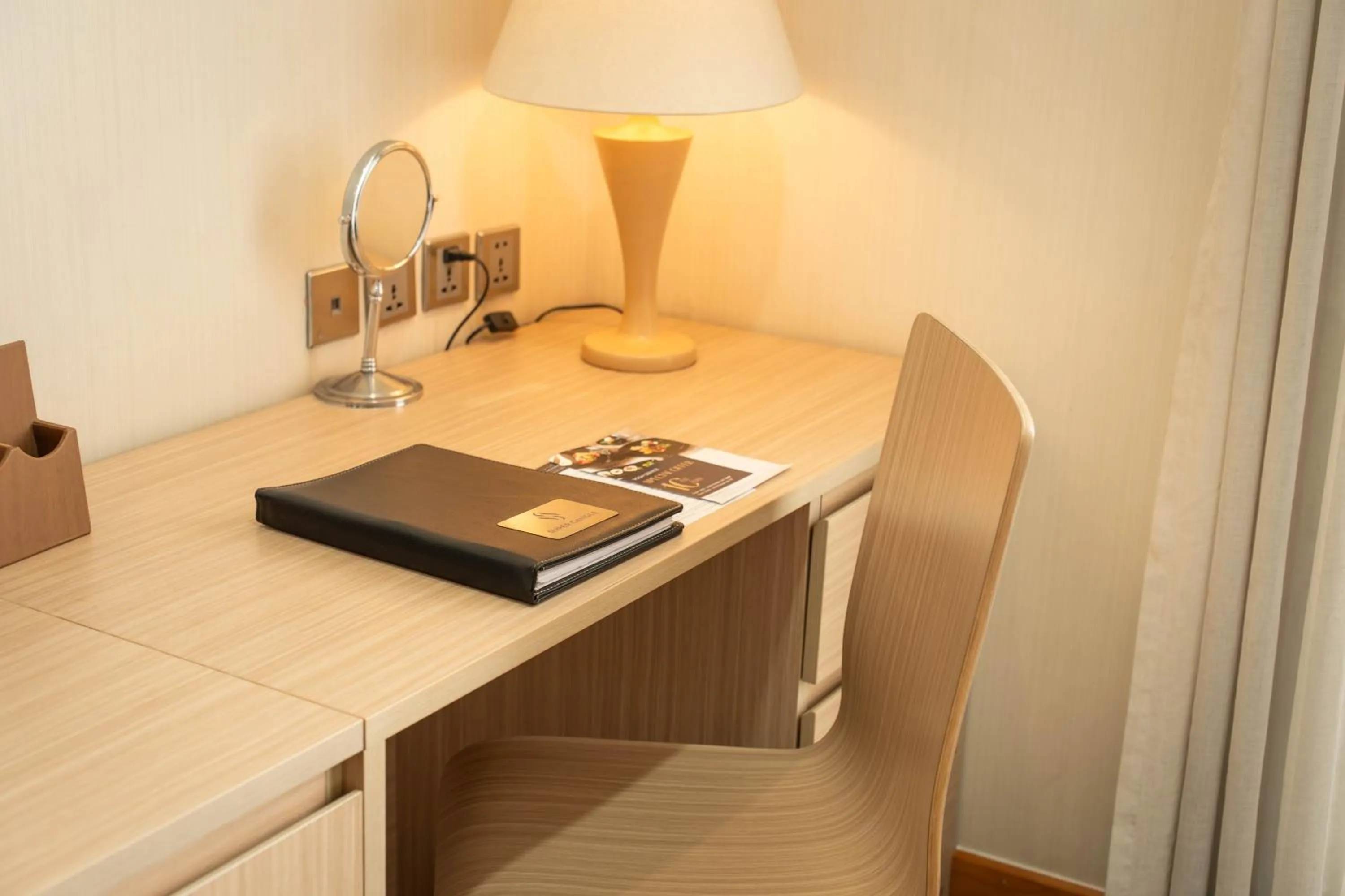 Area and facilities in Super Candle Hotel