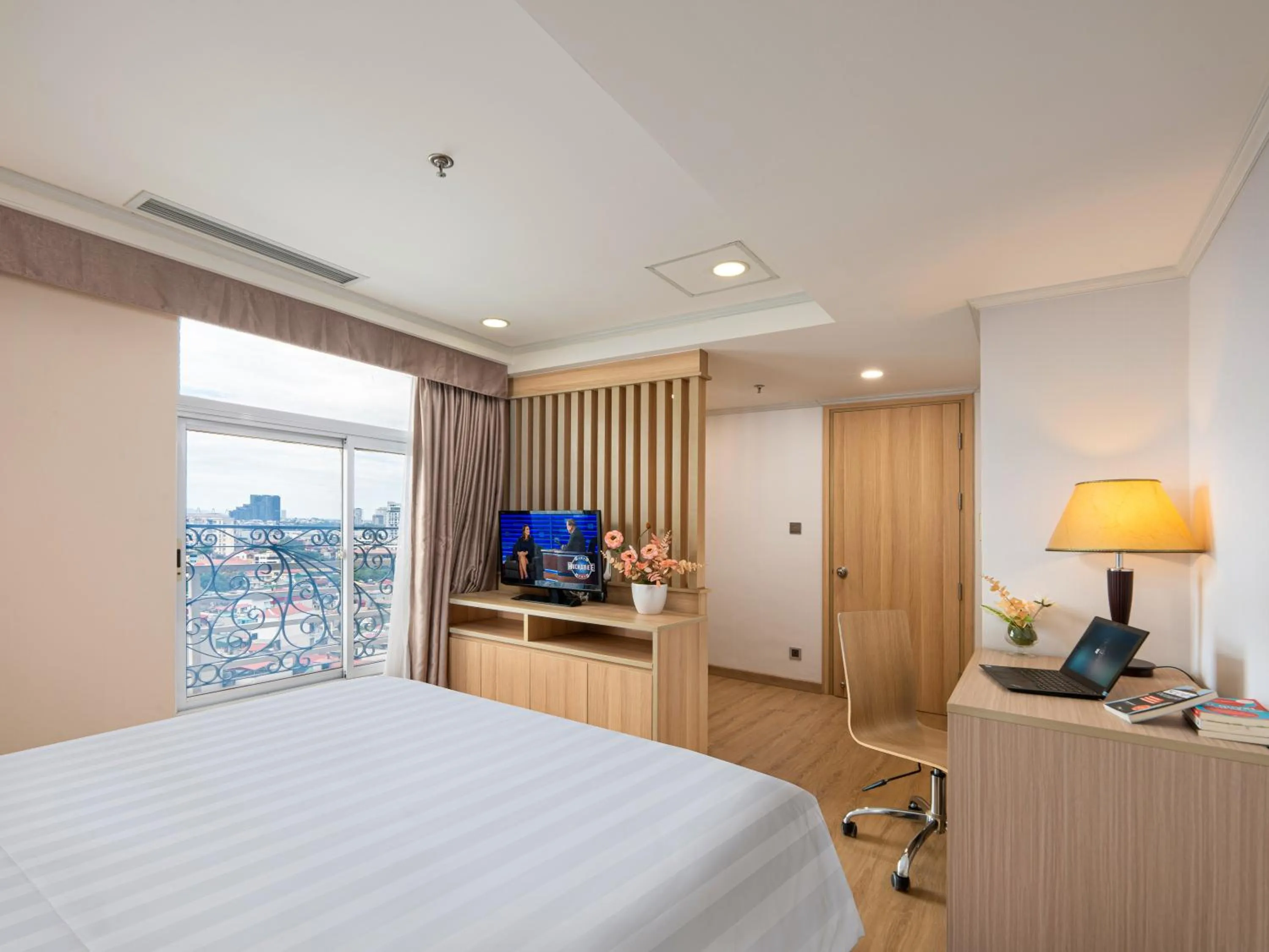 Bed in Super Candle Hotel