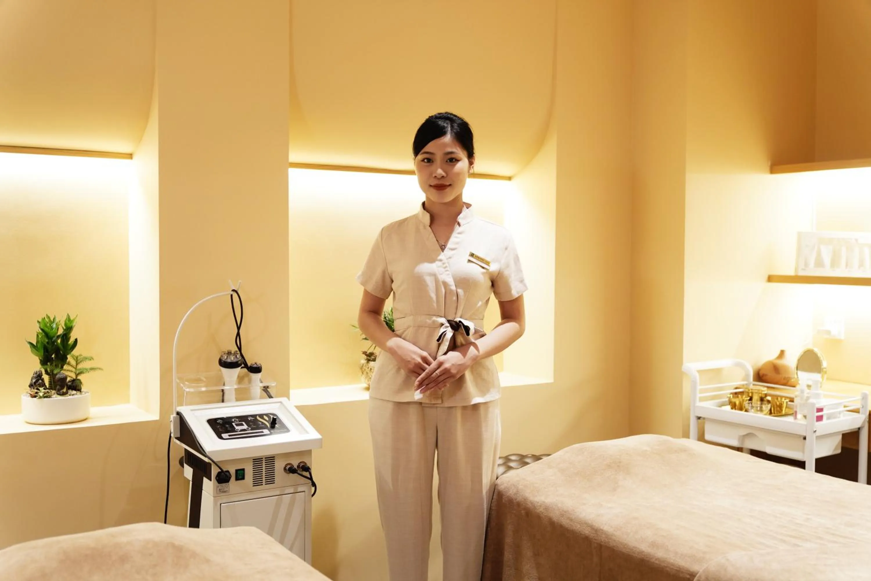 Massage in Super Candle Hotel