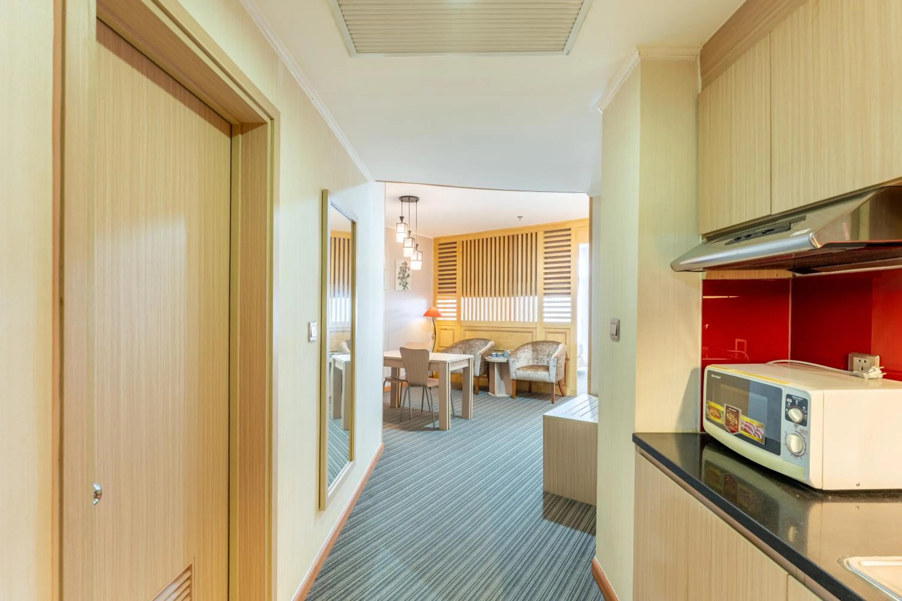Kitchen or kitchenette in Super Candle Hotel