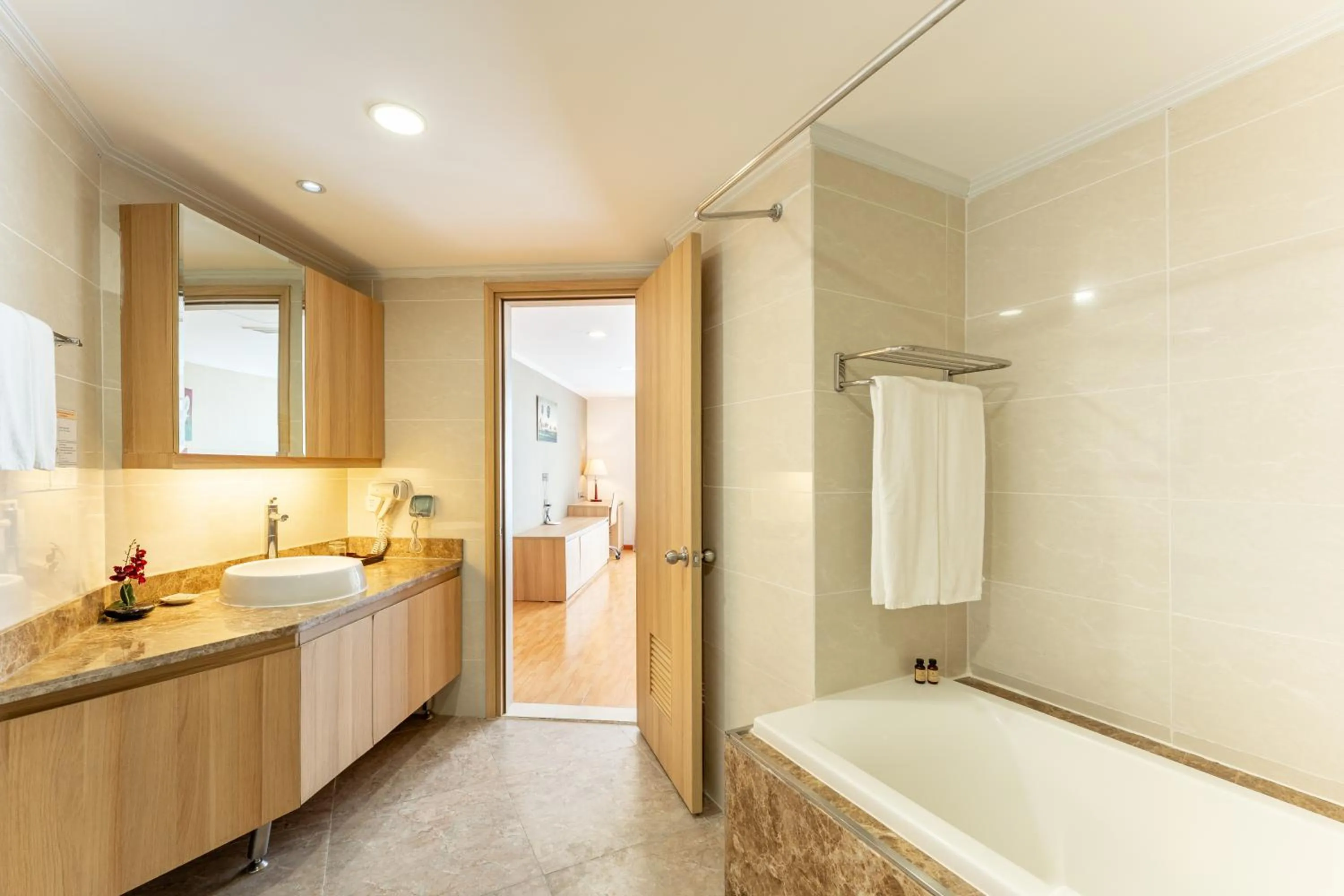 Bathroom, Bed in Super Candle Hotel