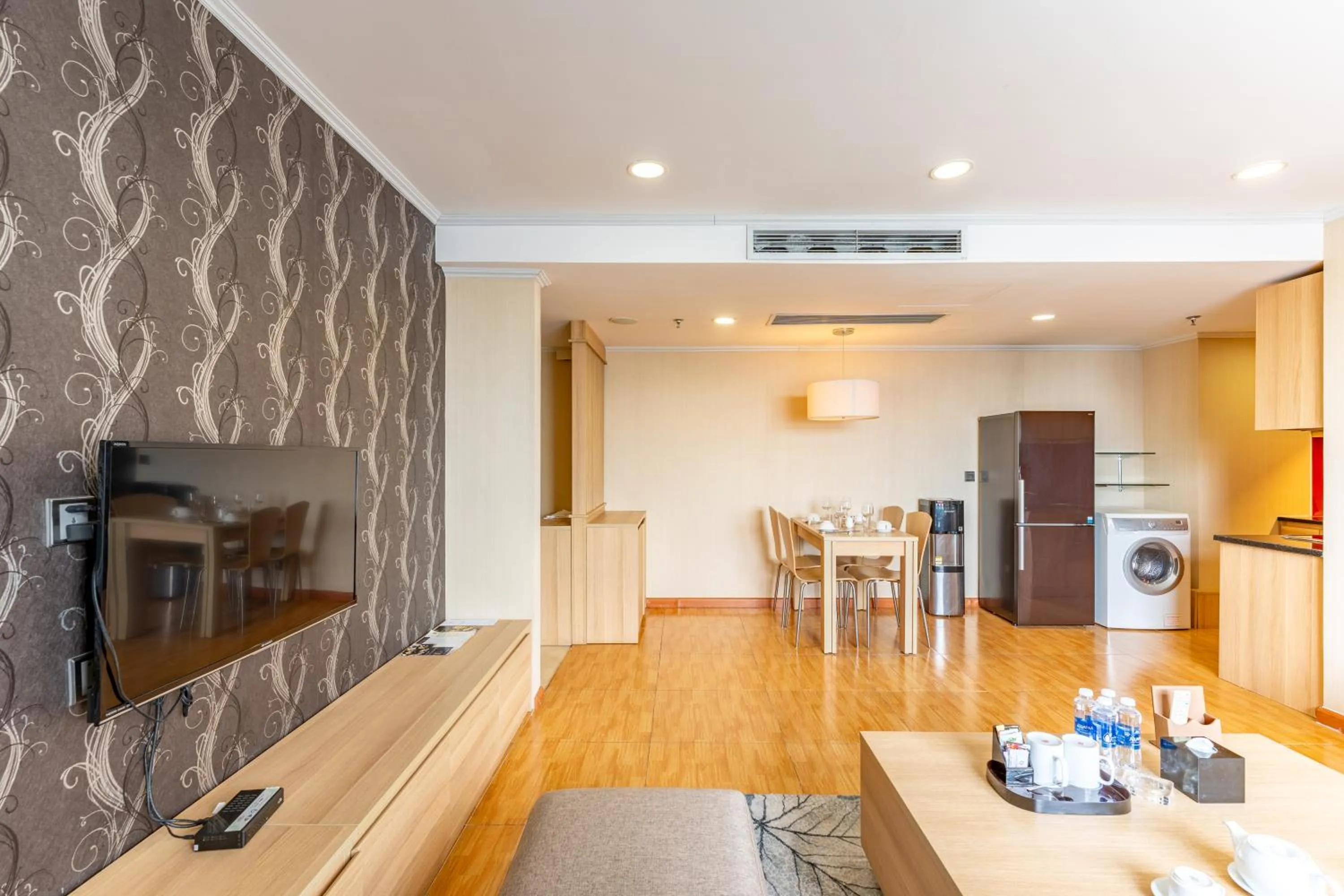 Dining area in Super Candle Hotel