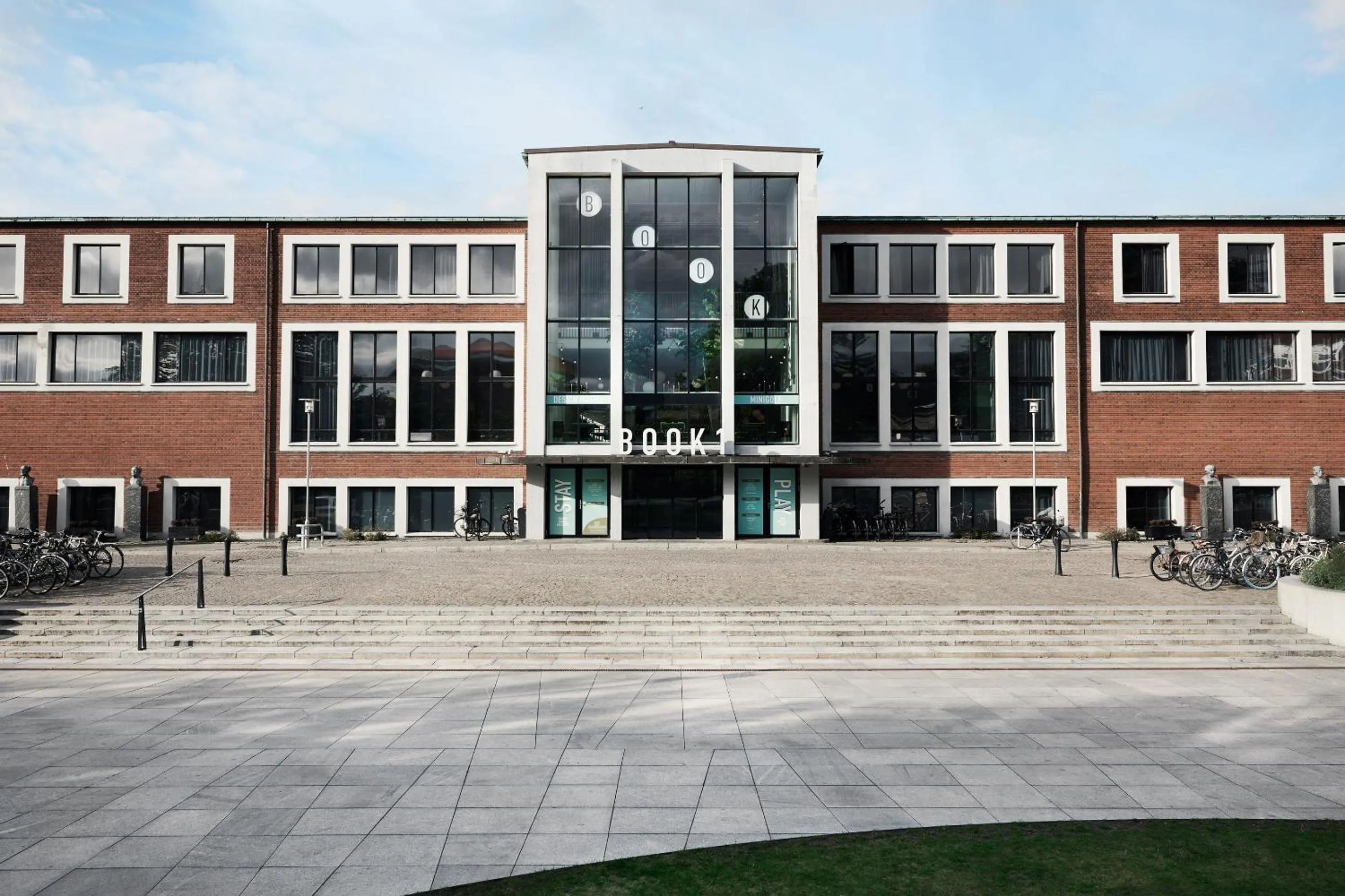 Property Building in BOOK1 by Brøchner Hotels