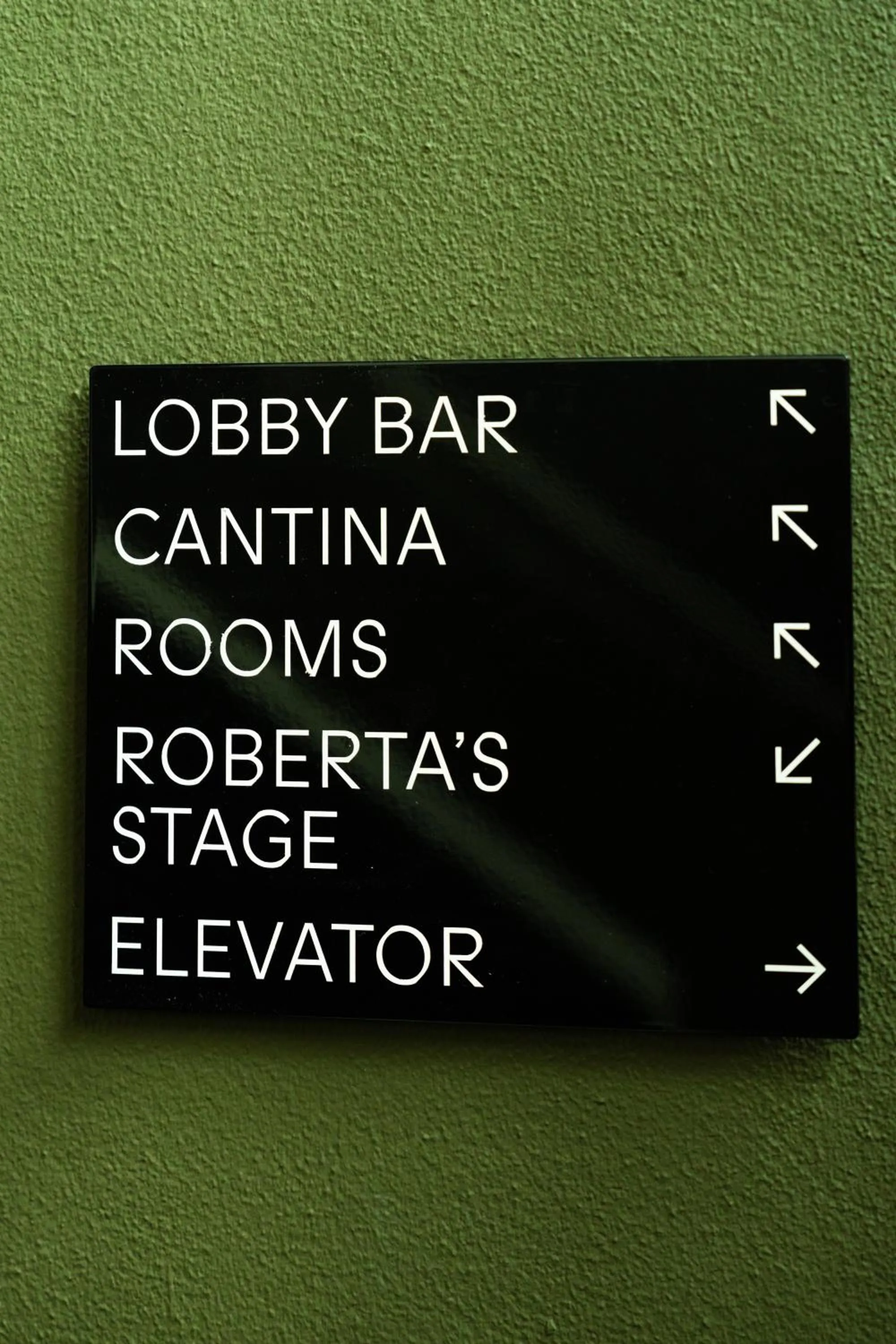 Property logo or sign in Roberta's Society Aarhus