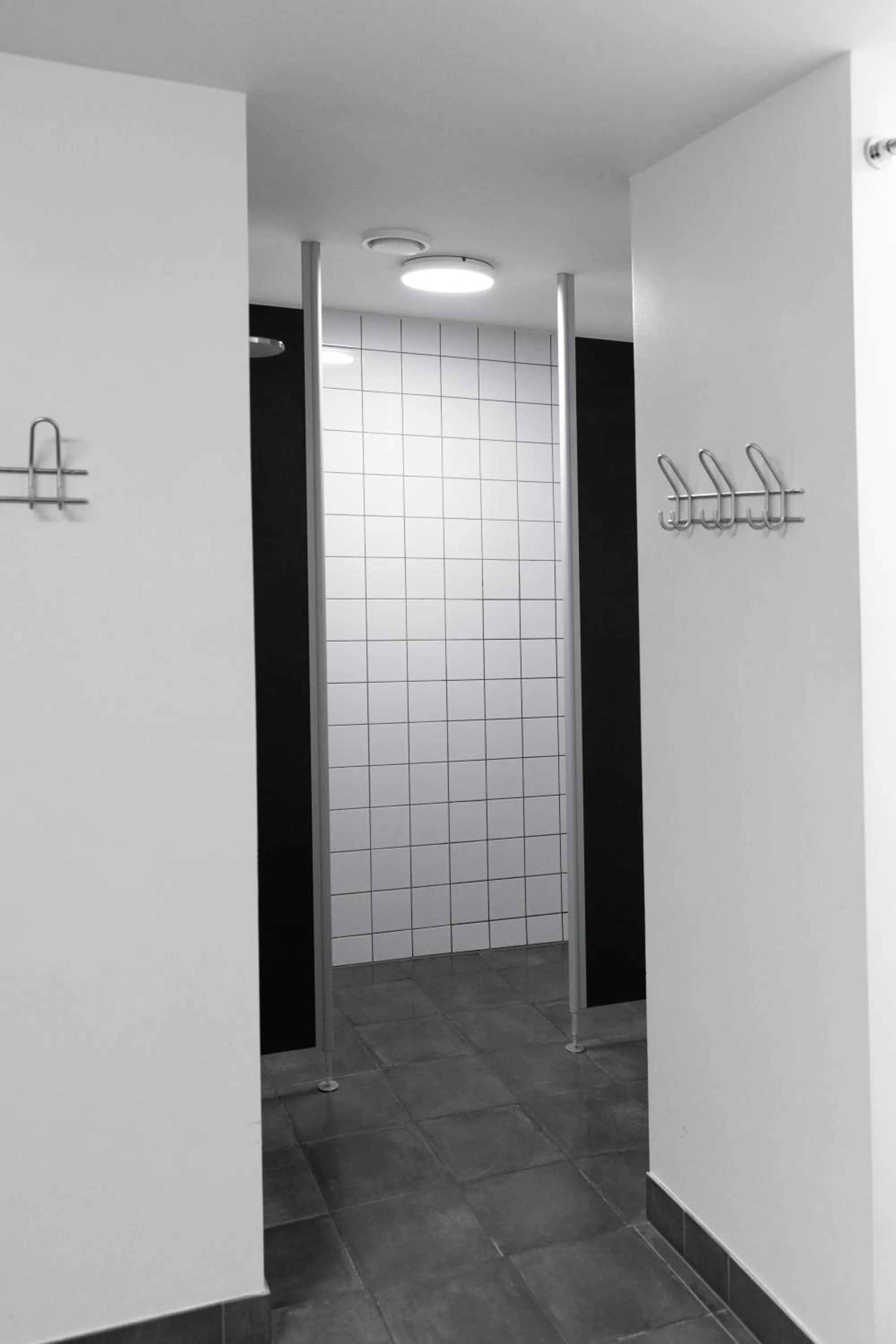 Shower in Roberta's Society Aarhus