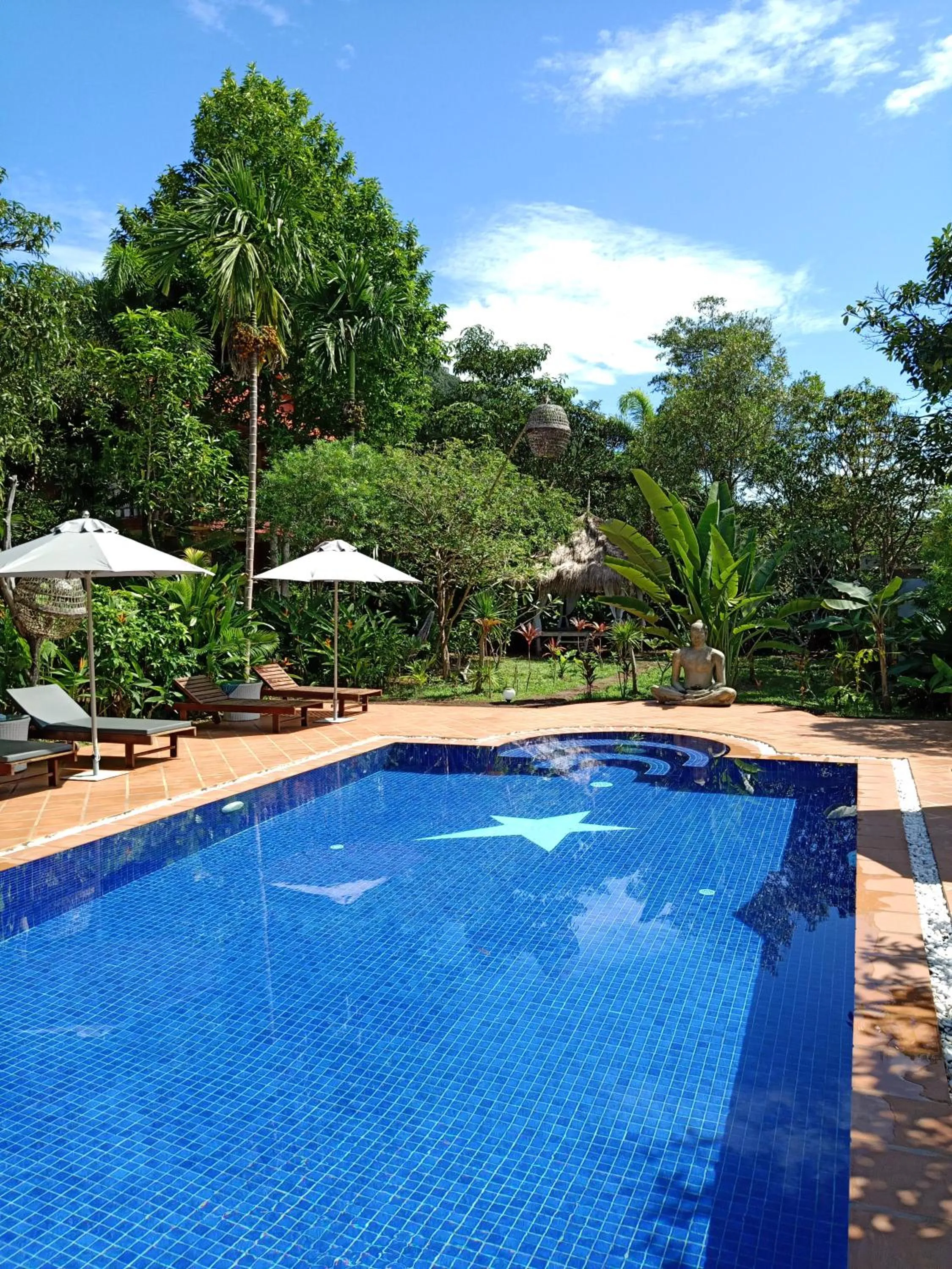 Garden in TARA LODGE Haven of peace