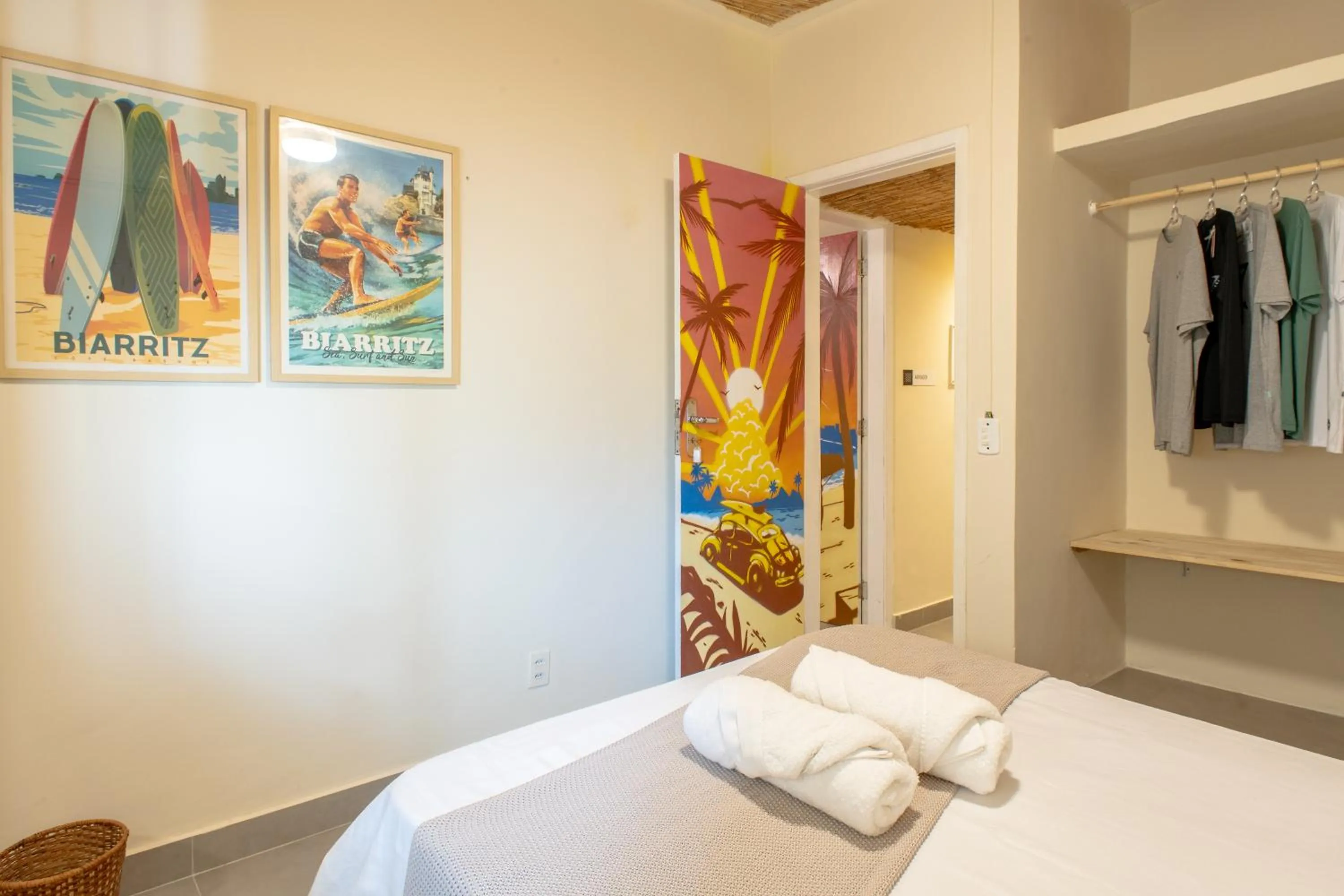 Bedroom, Bed in Longboard Paradise Suítes