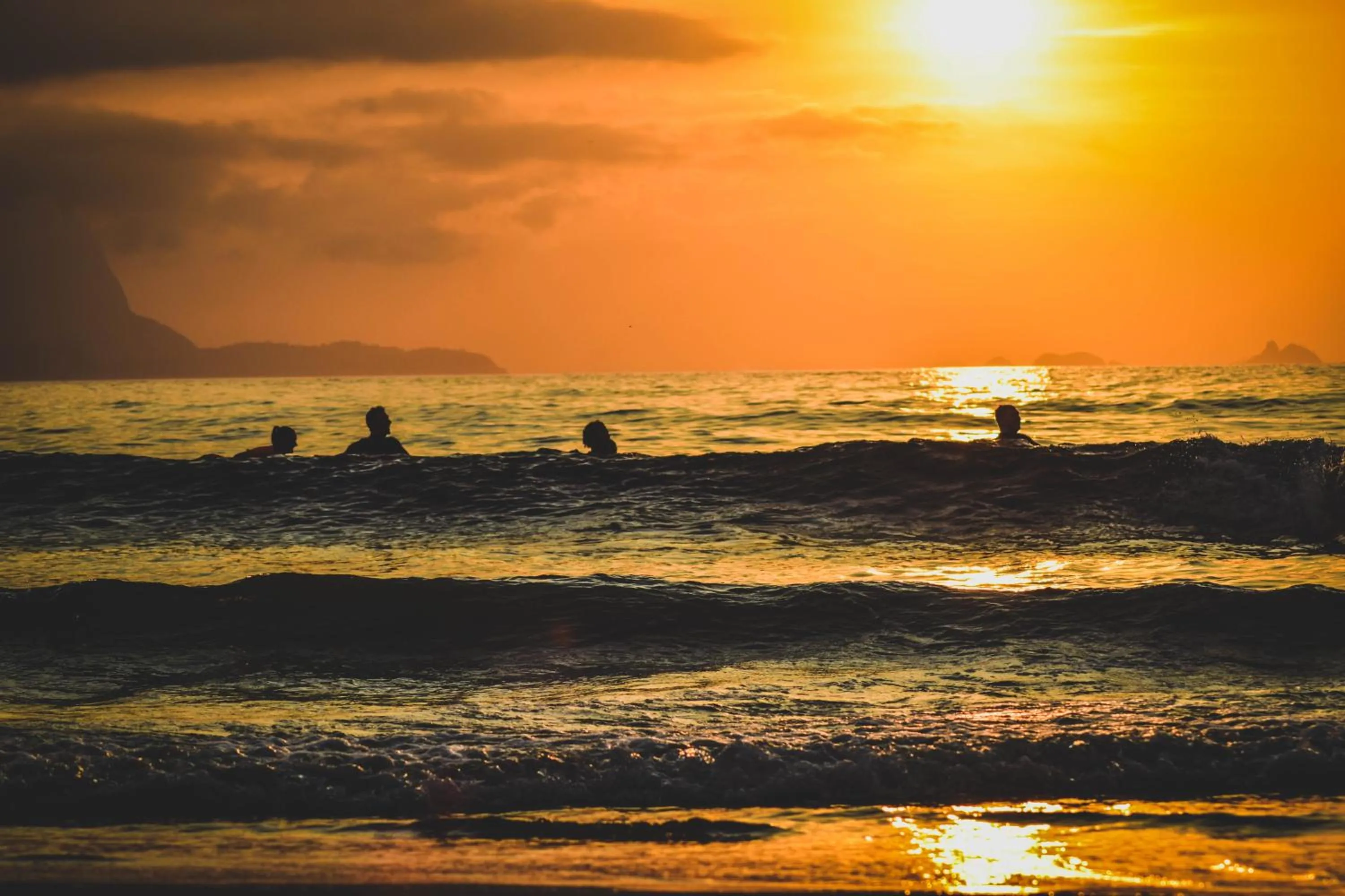 Beach in Longboard Paradise Suítes