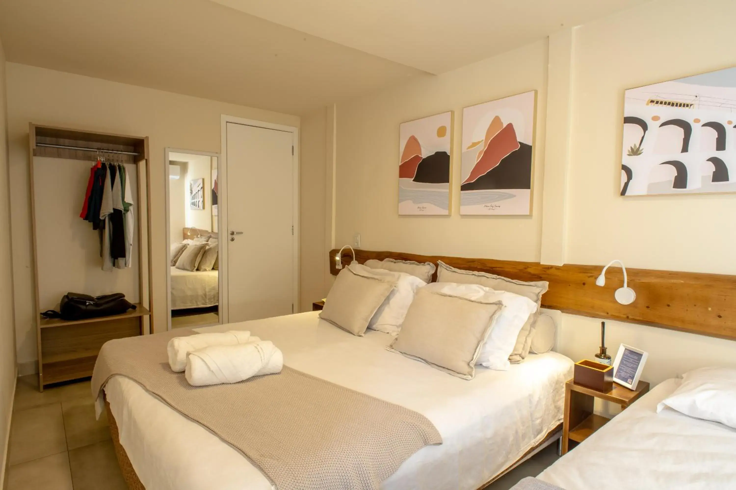 Triple Room with Private Bathroom in Longboard Paradise Suítes Triple Room with Private Bathroom in Longboard Paradise Suítes