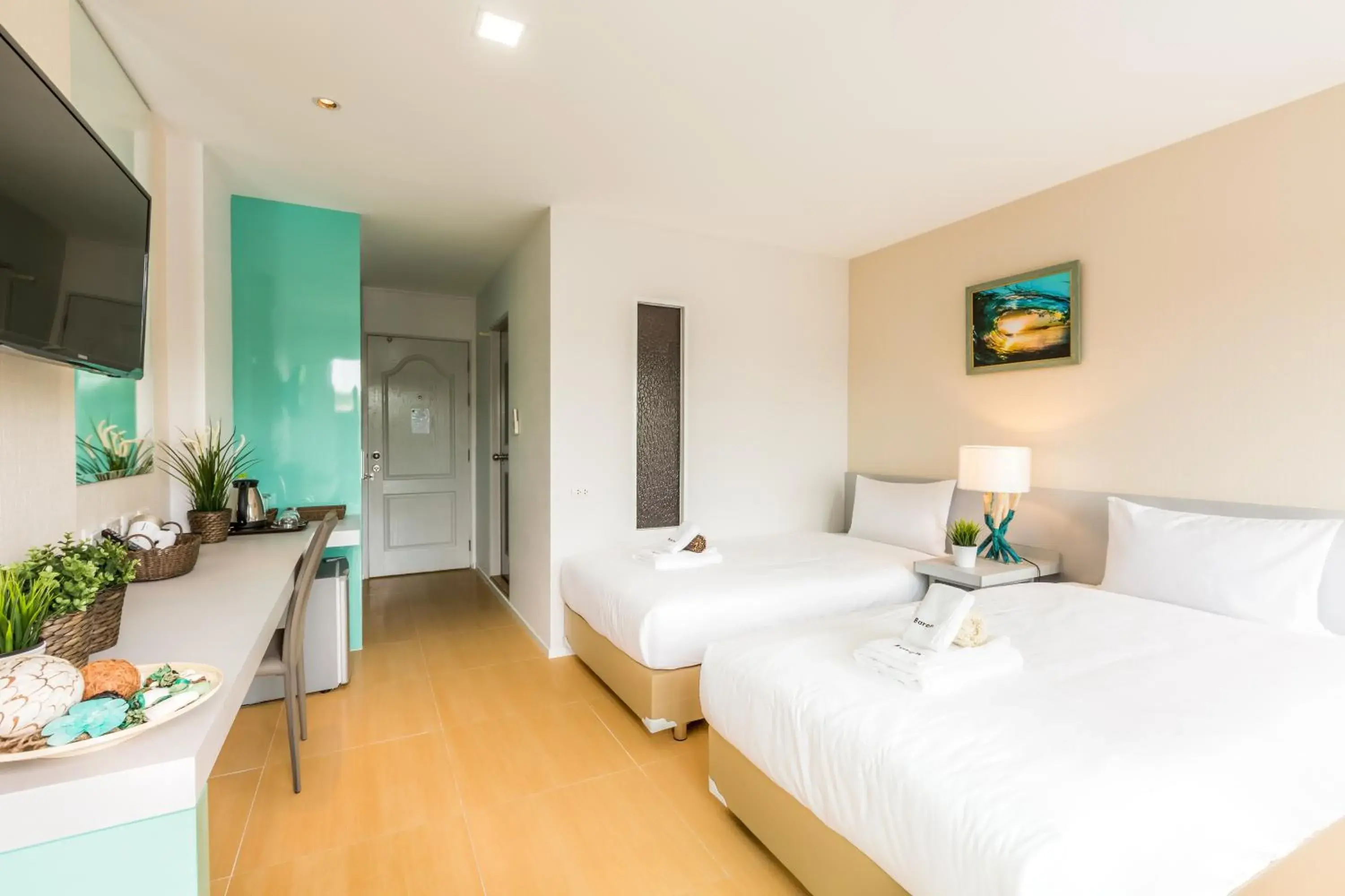 Photo of the whole room, Bed in Baron Residence Bangkok Photo of the whole room, Bed in Baron Residence Bangkok