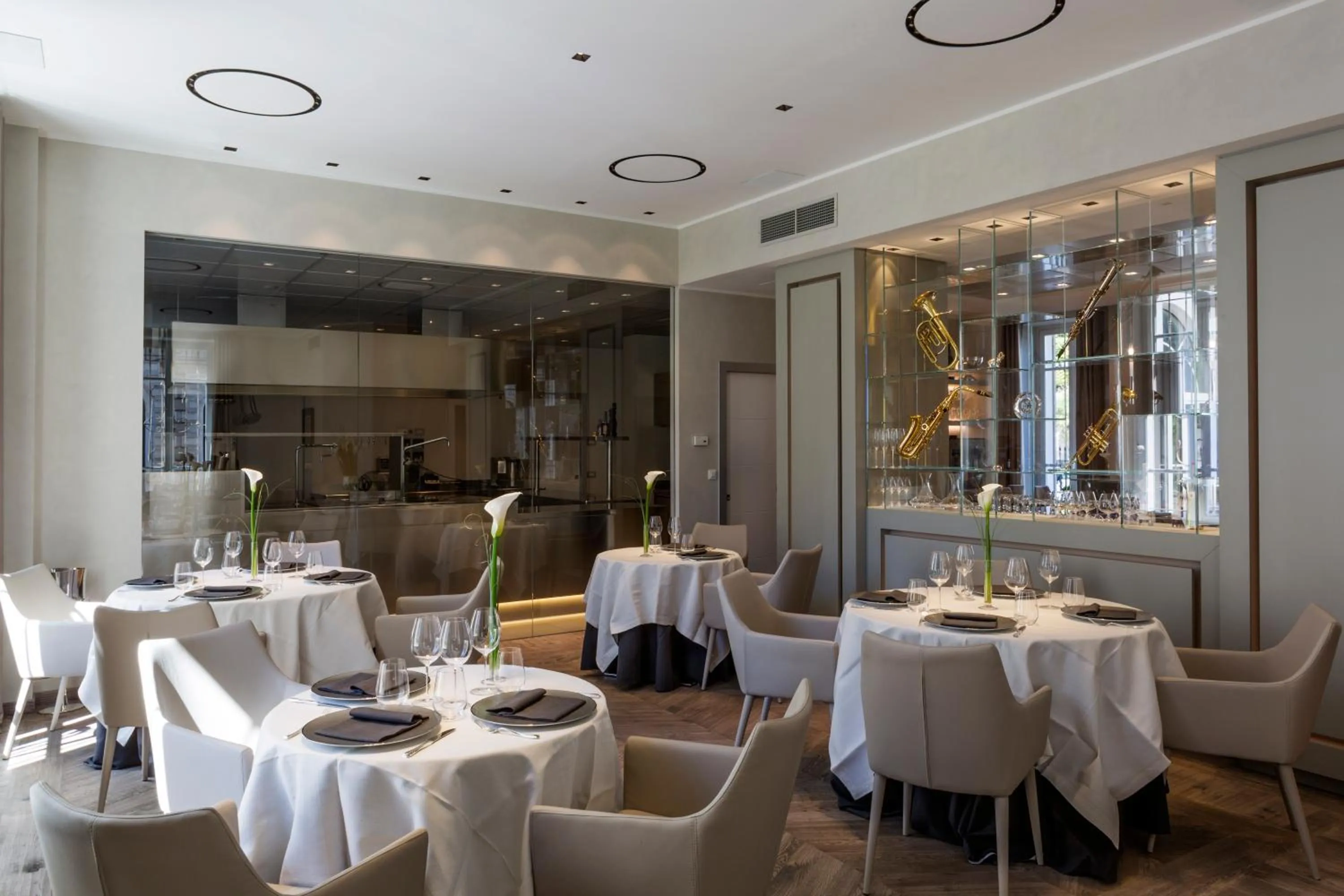 Restaurant/places to eat in Hotel Repubblica 55