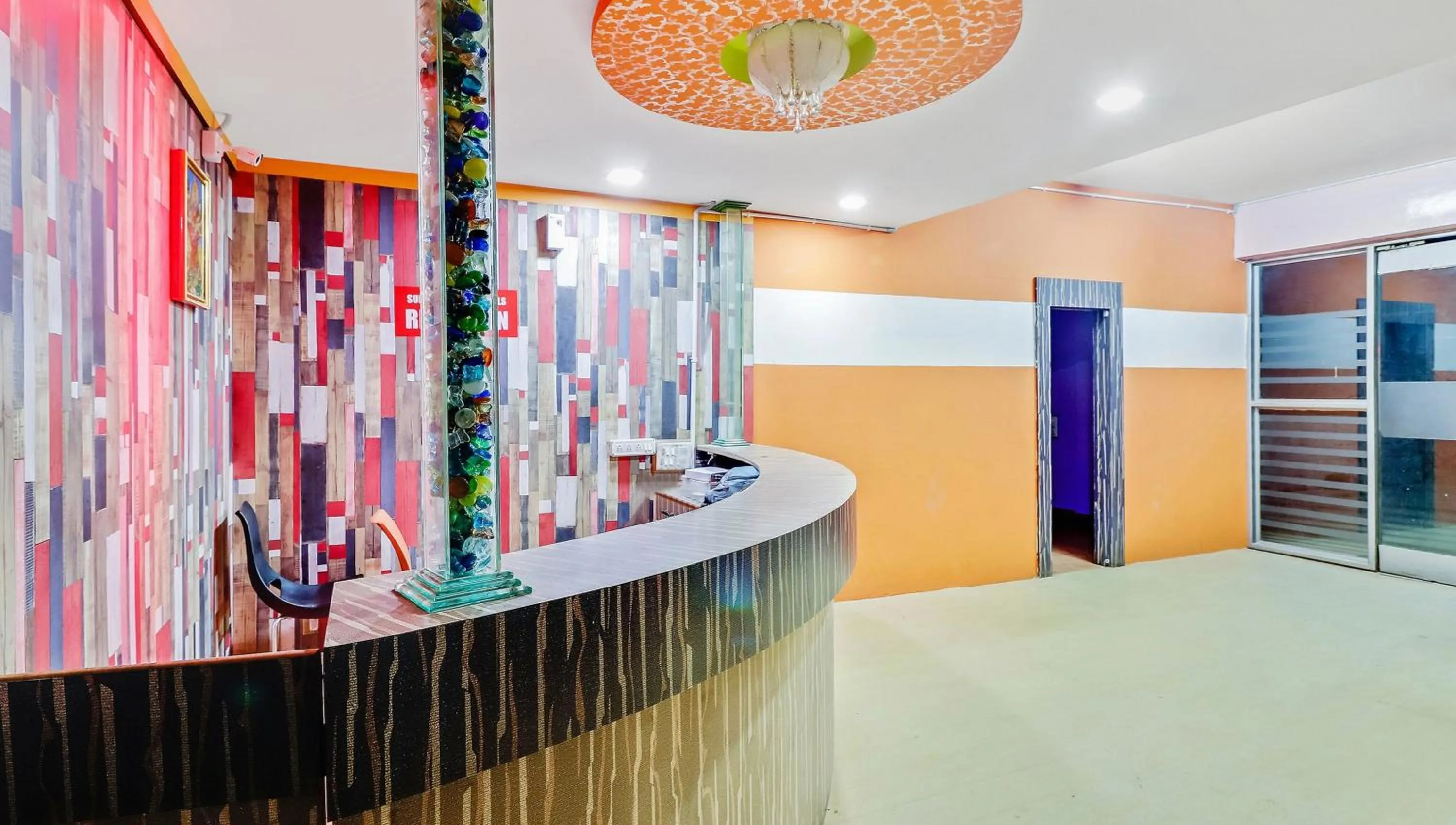 Lobby or reception in Hotel O MRV Royal Suites