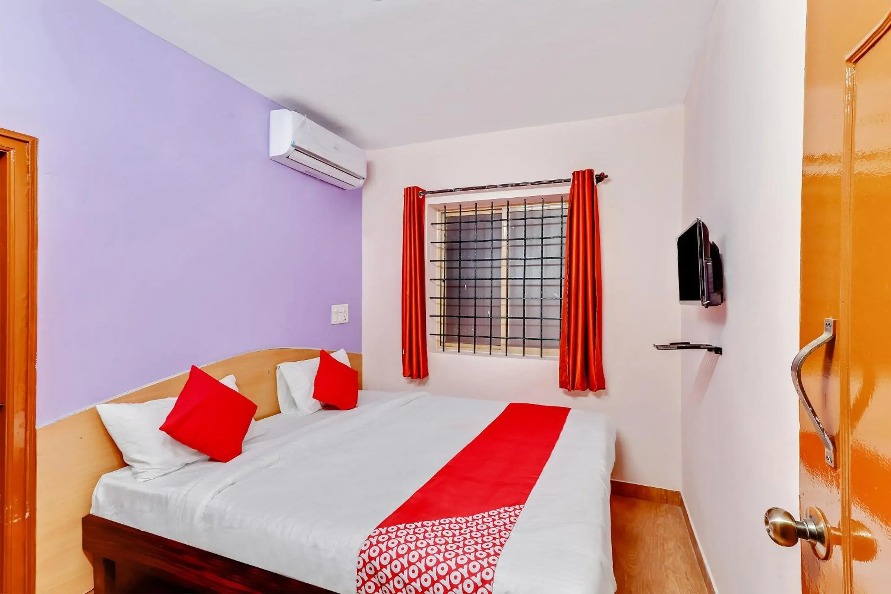 Lobby or reception in Hotel O MRV Royal Suites Lobby or reception in Hotel O MRV Royal Suites