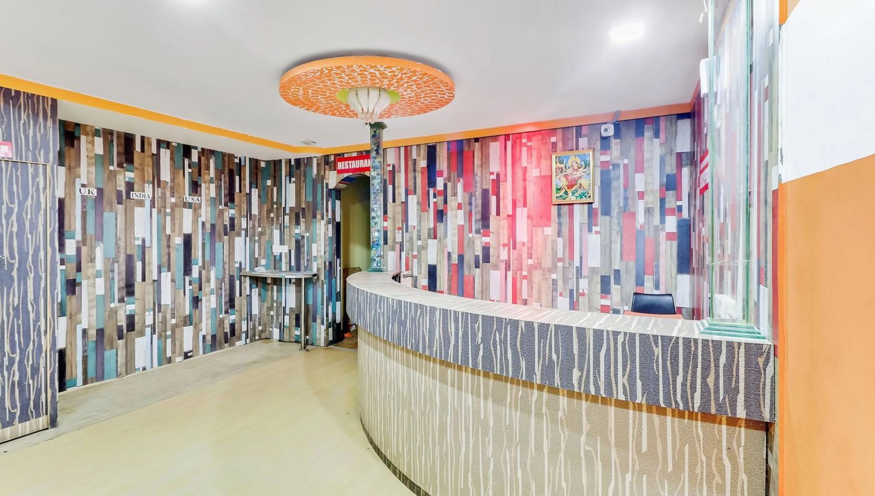 Lobby or reception in Hotel O MRV Royal Suites