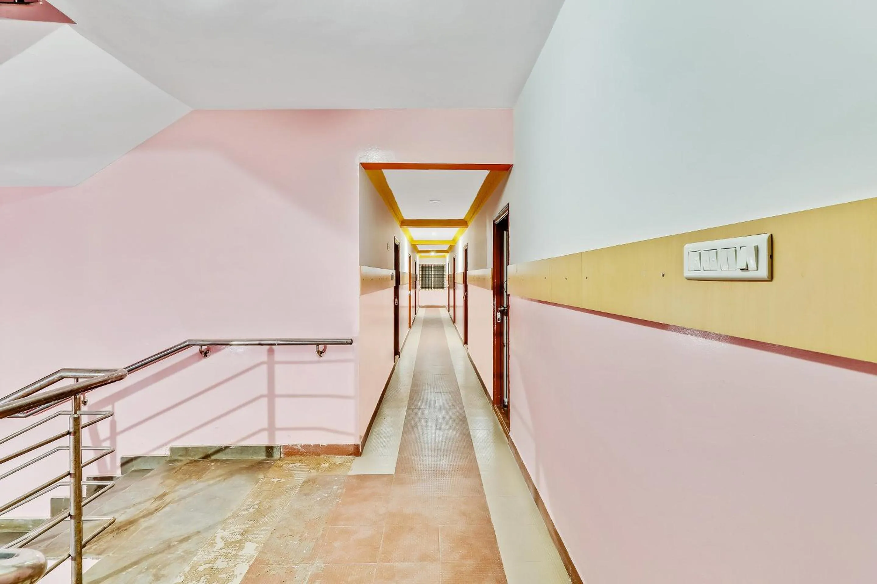 Lobby or reception in Hotel O MRV Royal Suites