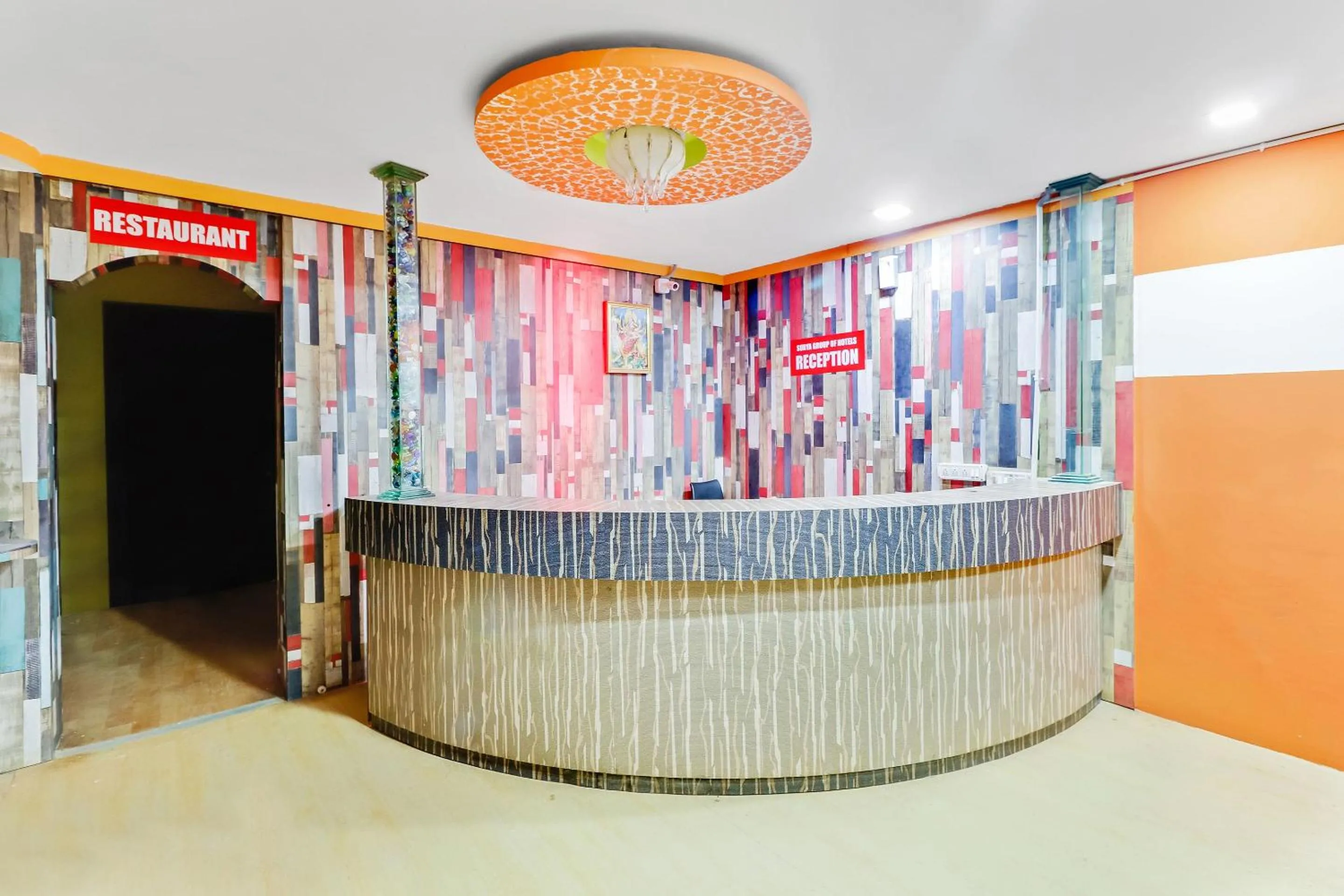 Lobby or reception in Hotel O MRV Royal Suites