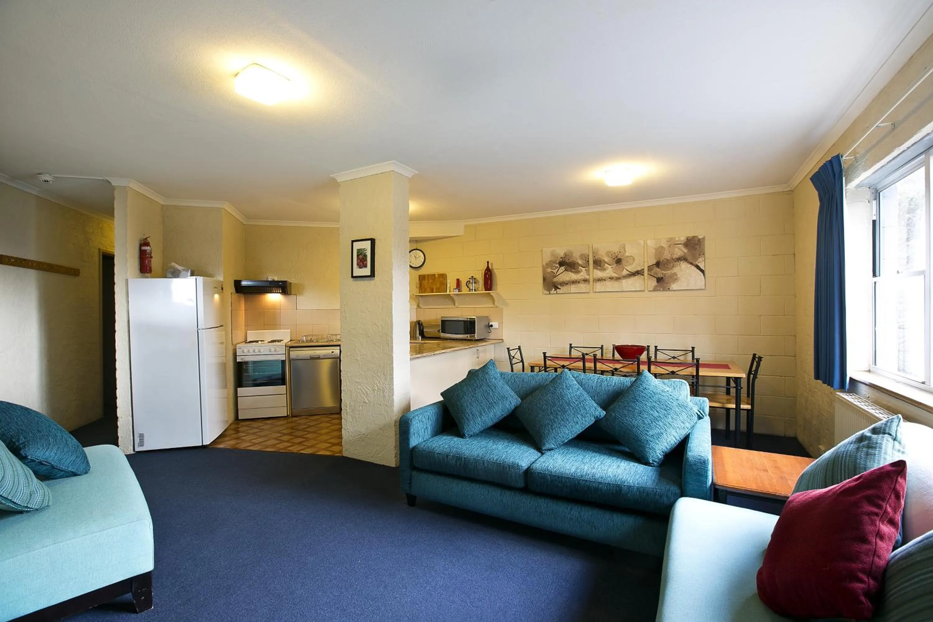 Living room in Attunga Alpine Lodge & Apartments