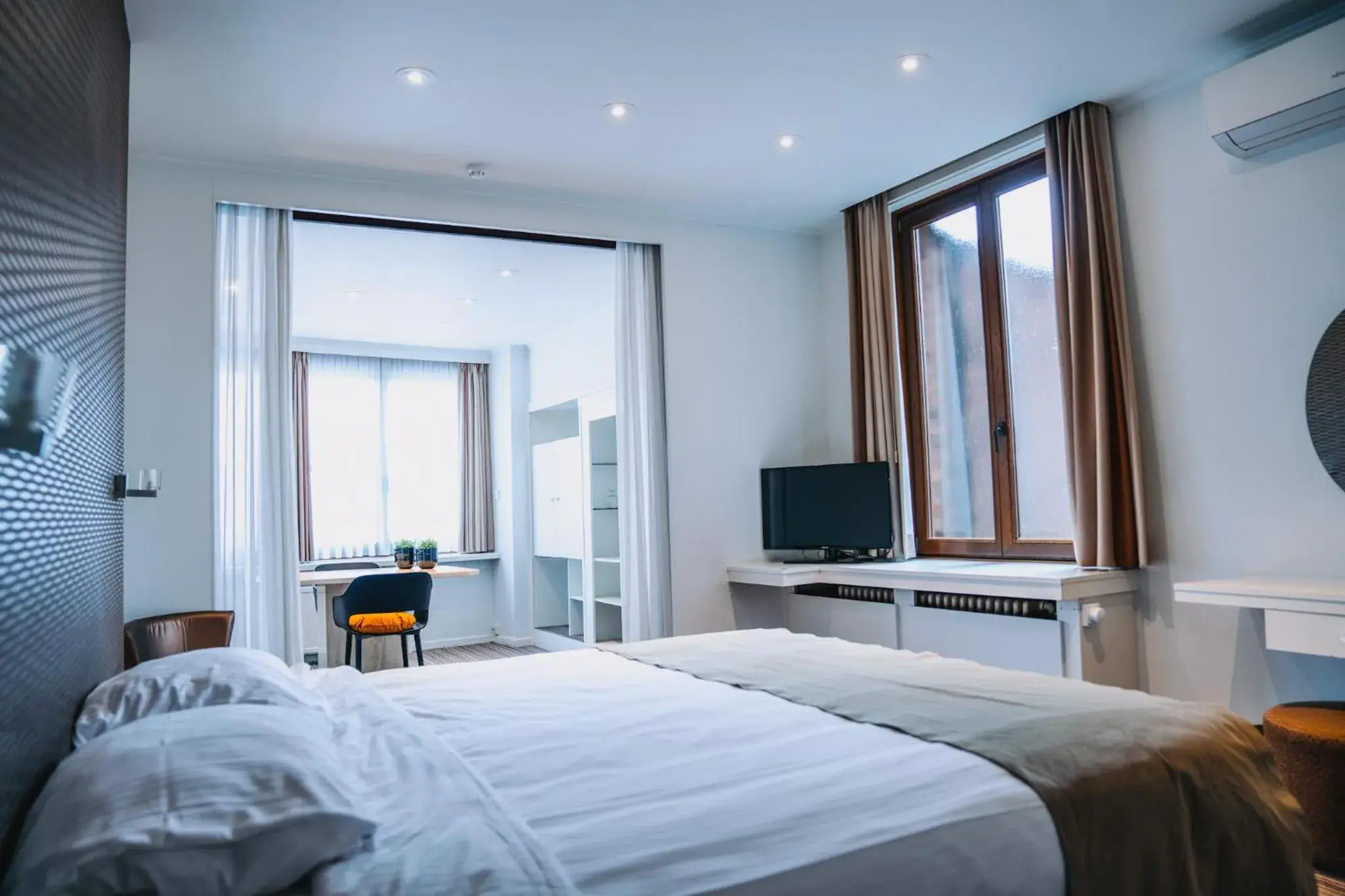 Deluxe Double Room in Hotel Les Eleveurs Deluxe Double Room in Hotel Les Eleveurs