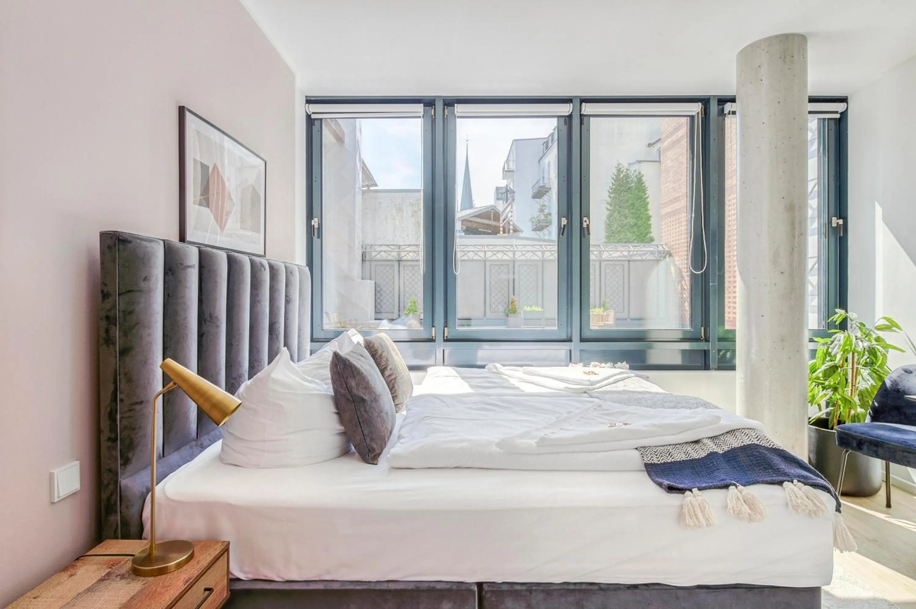 Bed in Limehome Flensburg Holm