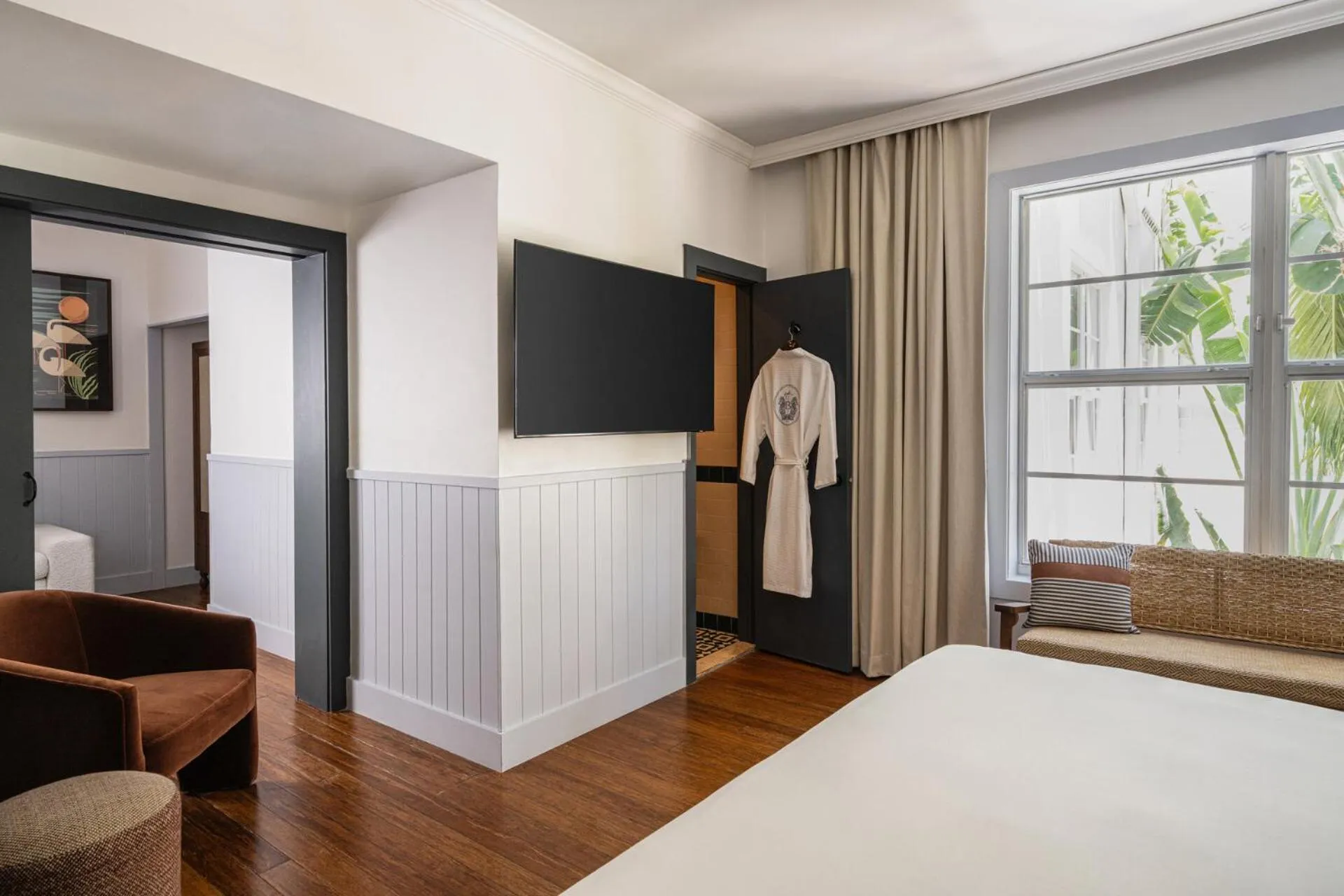 Bed in Balfour Miami Beach, a Registry Collection Hotel