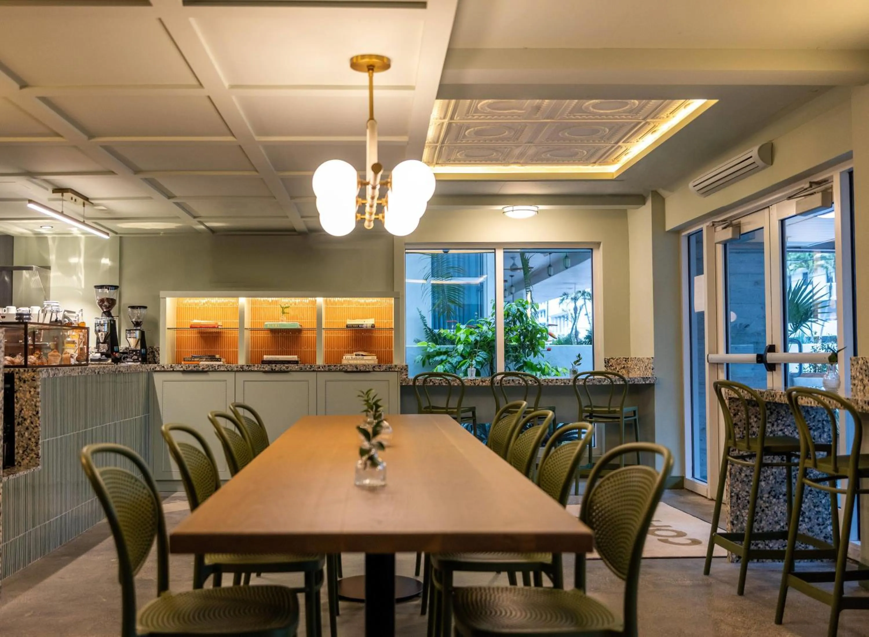 Restaurant/places to eat in Balfour Miami Beach, a Registry Collection Hotel