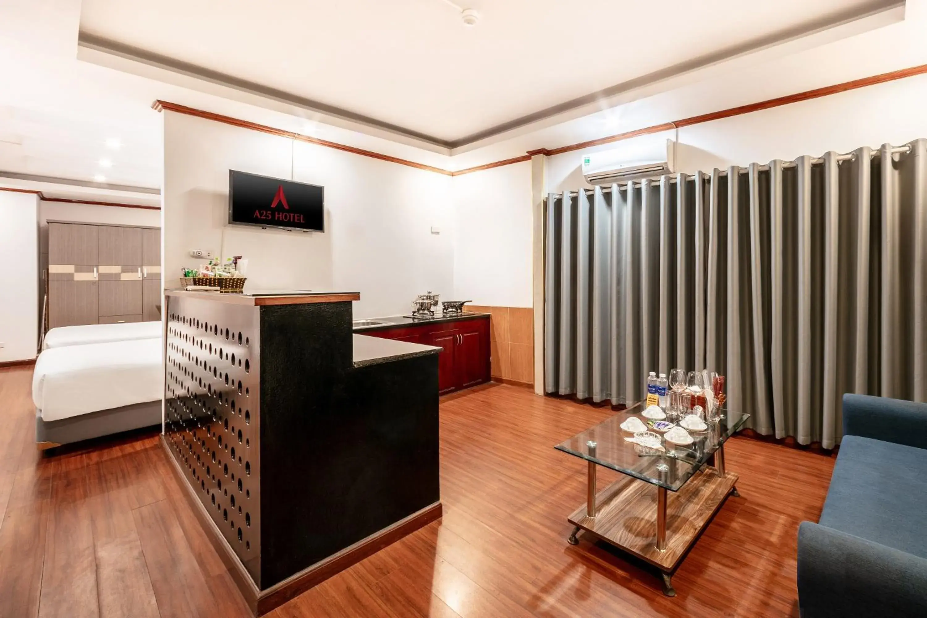 Guests, Bed in A25 Hotel - 53 Tuệ Tĩnh Guests, Bed in A25 Hotel - 53 Tuệ Tĩnh