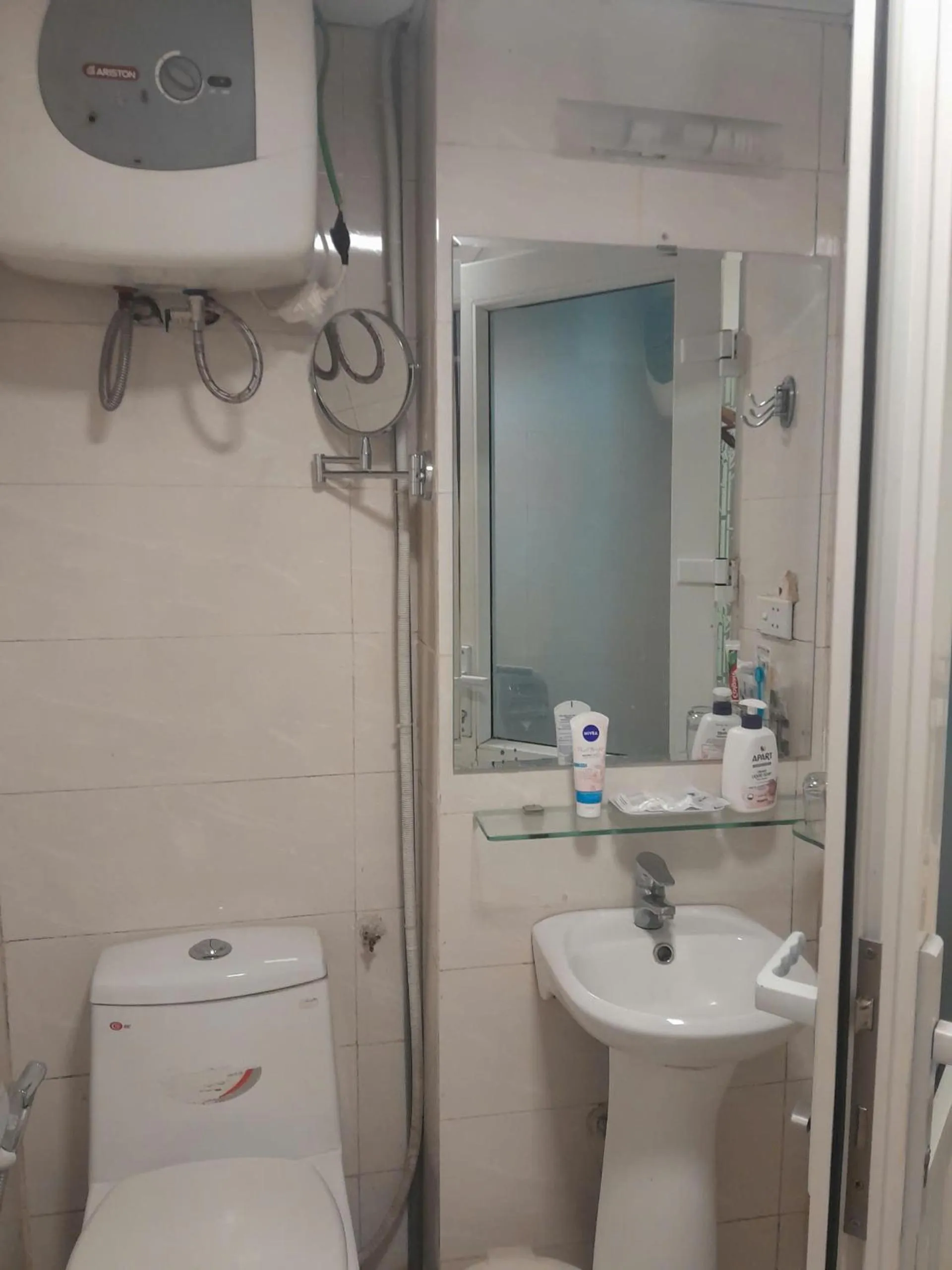 Bathroom in A25 Hotel - 53 Tuệ Tĩnh