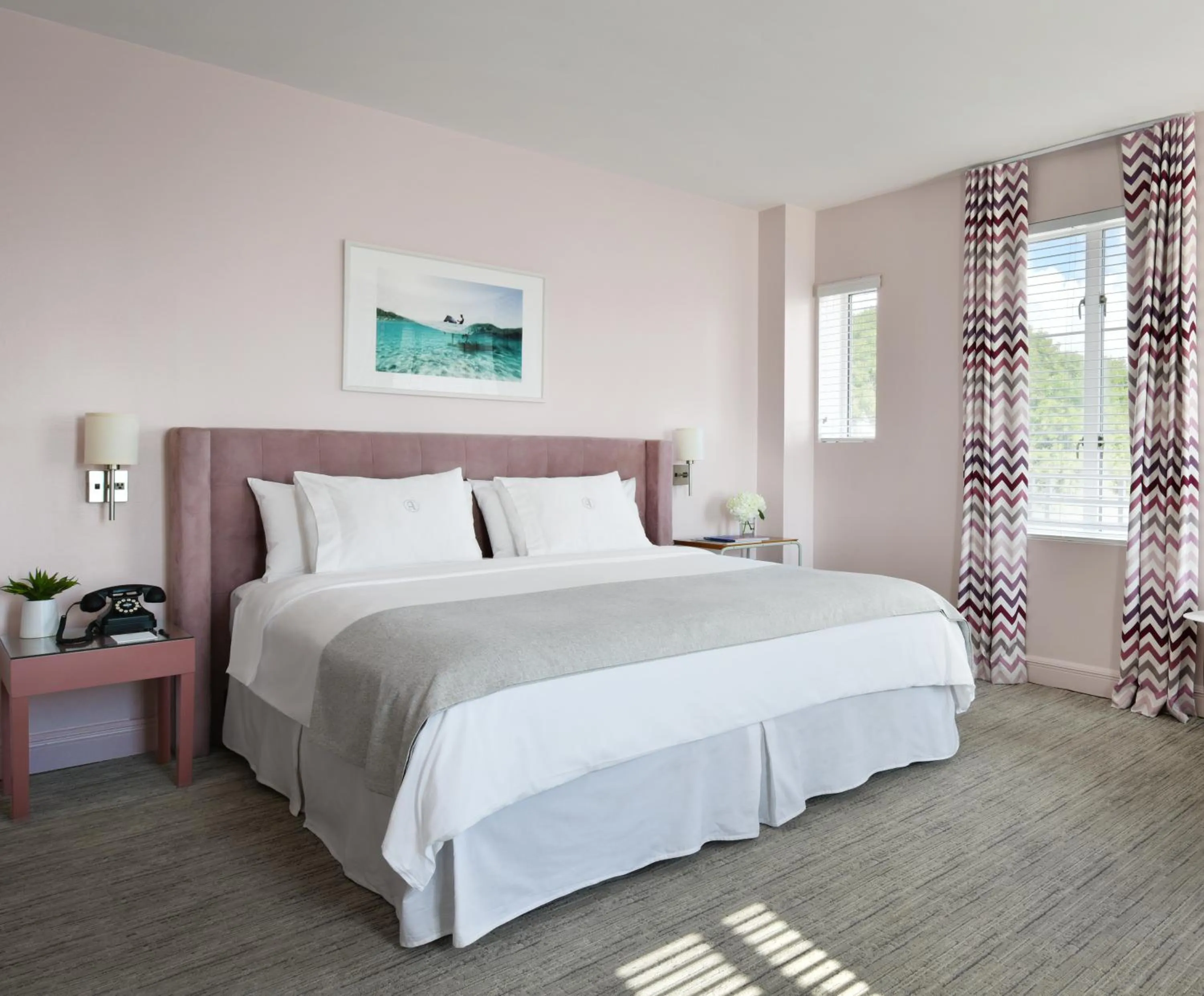 Photo of the whole room in The Astor by LuxUrban