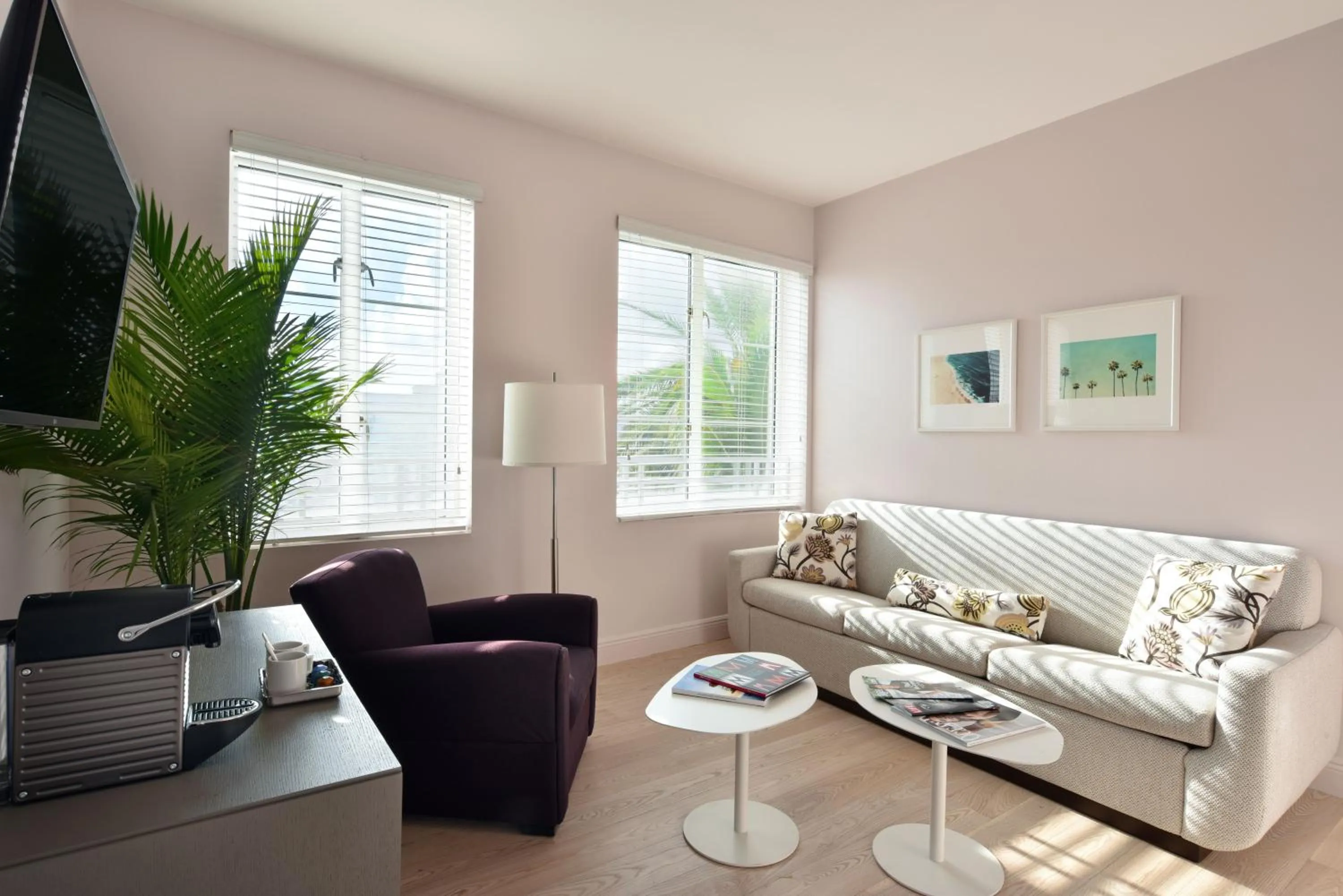 Photo of the whole room, Seating Area in The Astor by LuxUrban