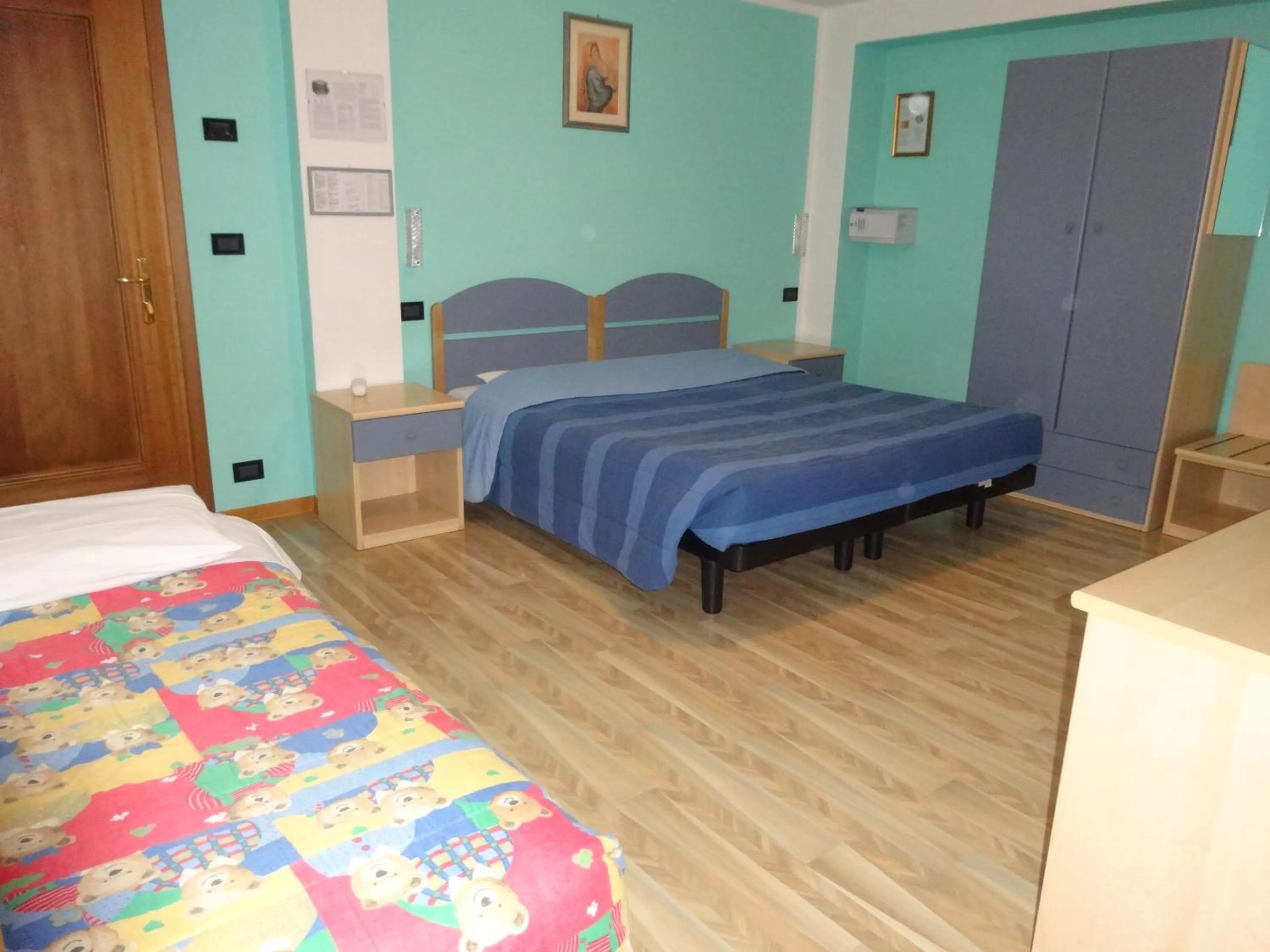 Bed in Hotel Genzianella