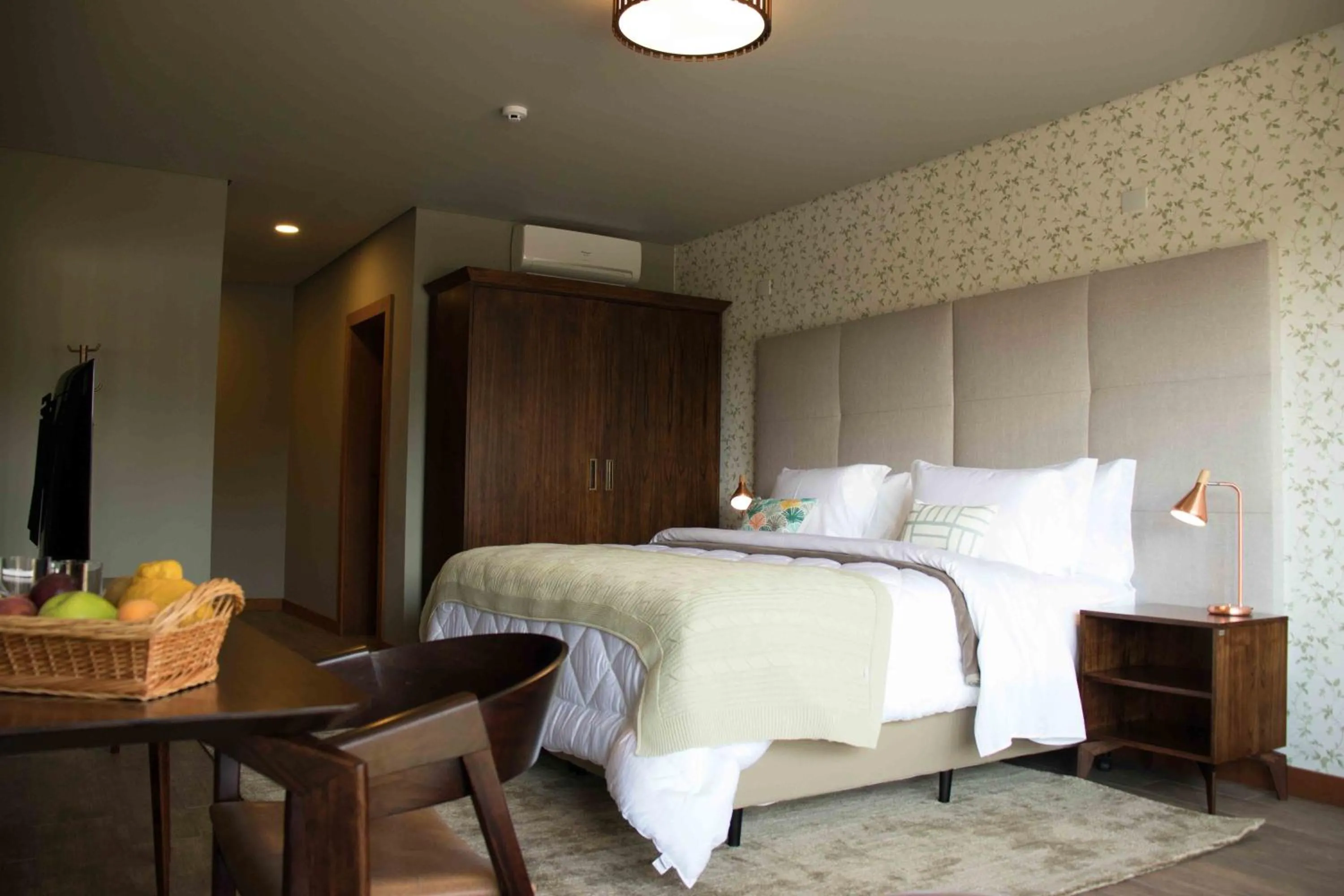 Photo of the whole room, Bed in Hotel Vinícola Davo