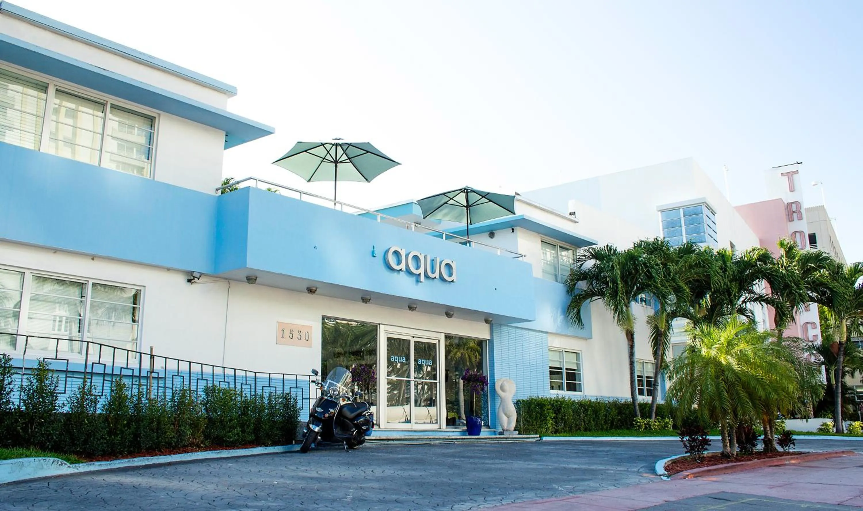 Facade/entrance in Aqua Hotel & Suites